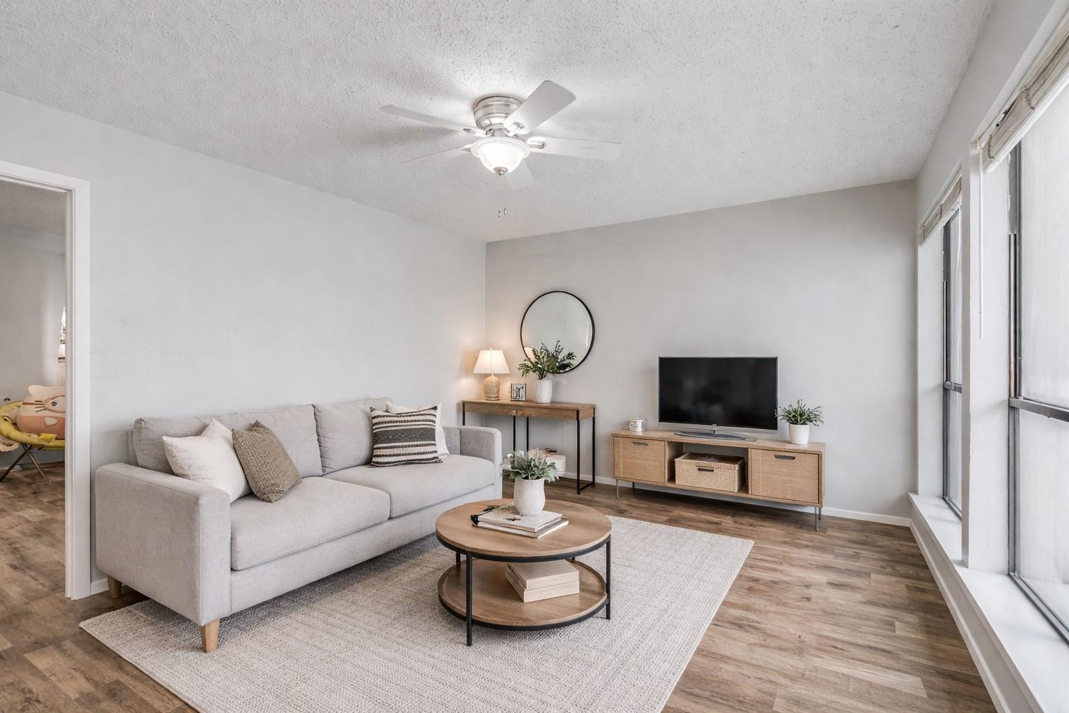 3115 Helms ST #210, Austin, TX 78705 photo 2