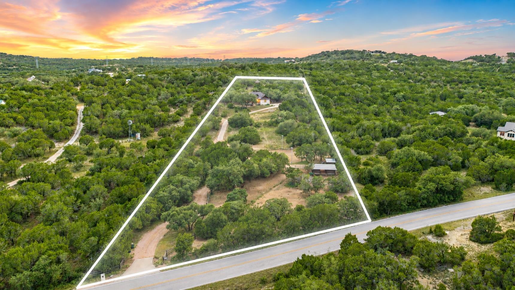 1906 Bee Creek RD, Spicewood, TX 78669 photo 2