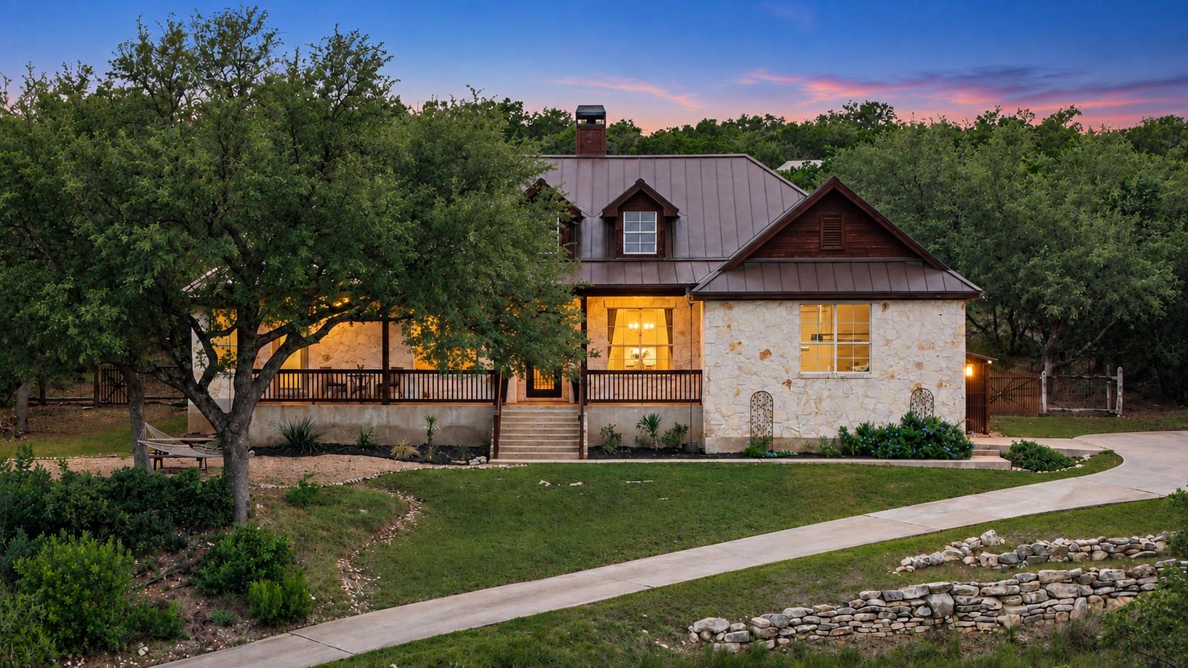 1906 Bee Creek RD, Spicewood, TX 78669 photo 3