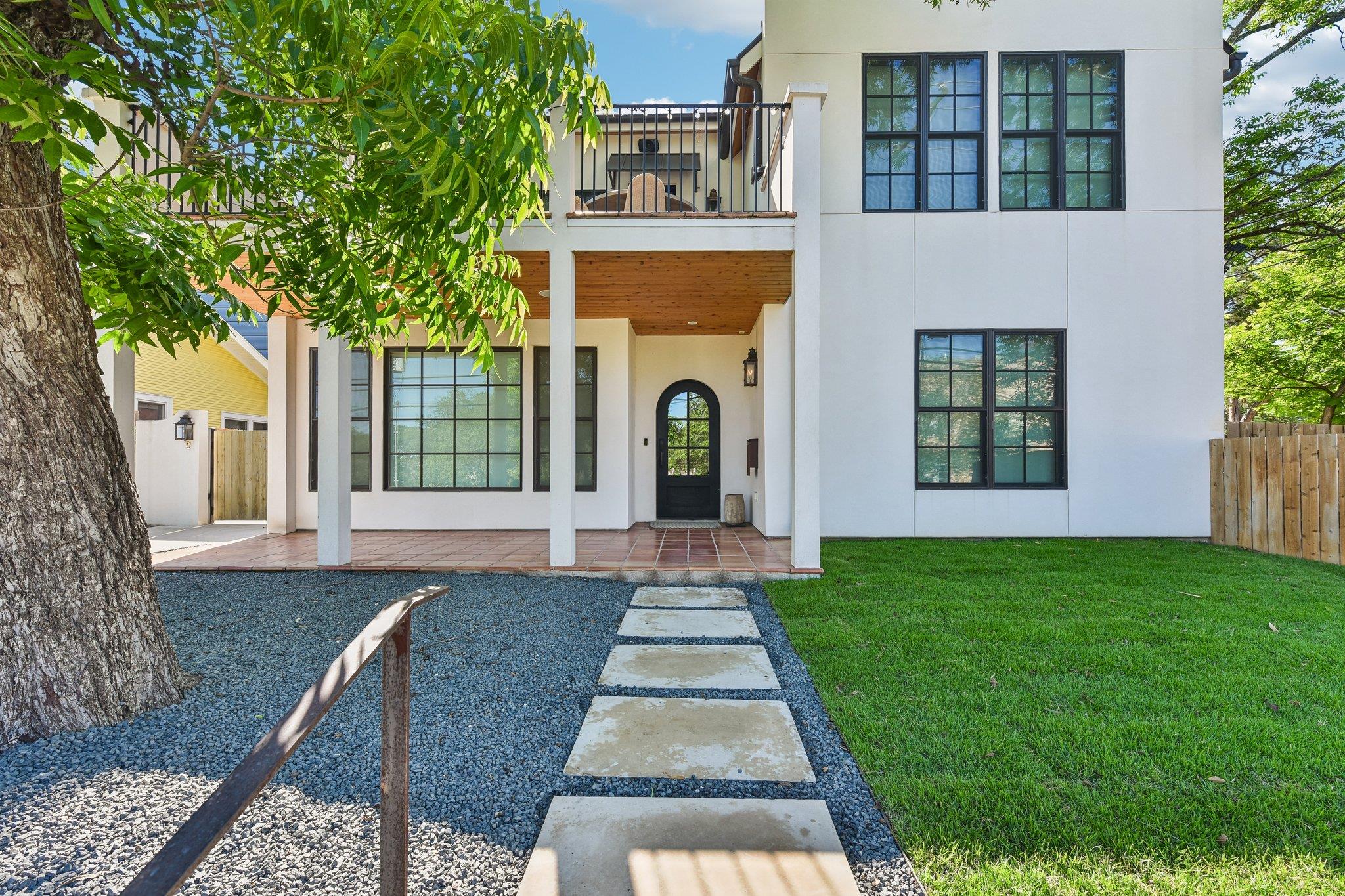 1915 Brackenridge ST, Austin, TX 78704 photo 3