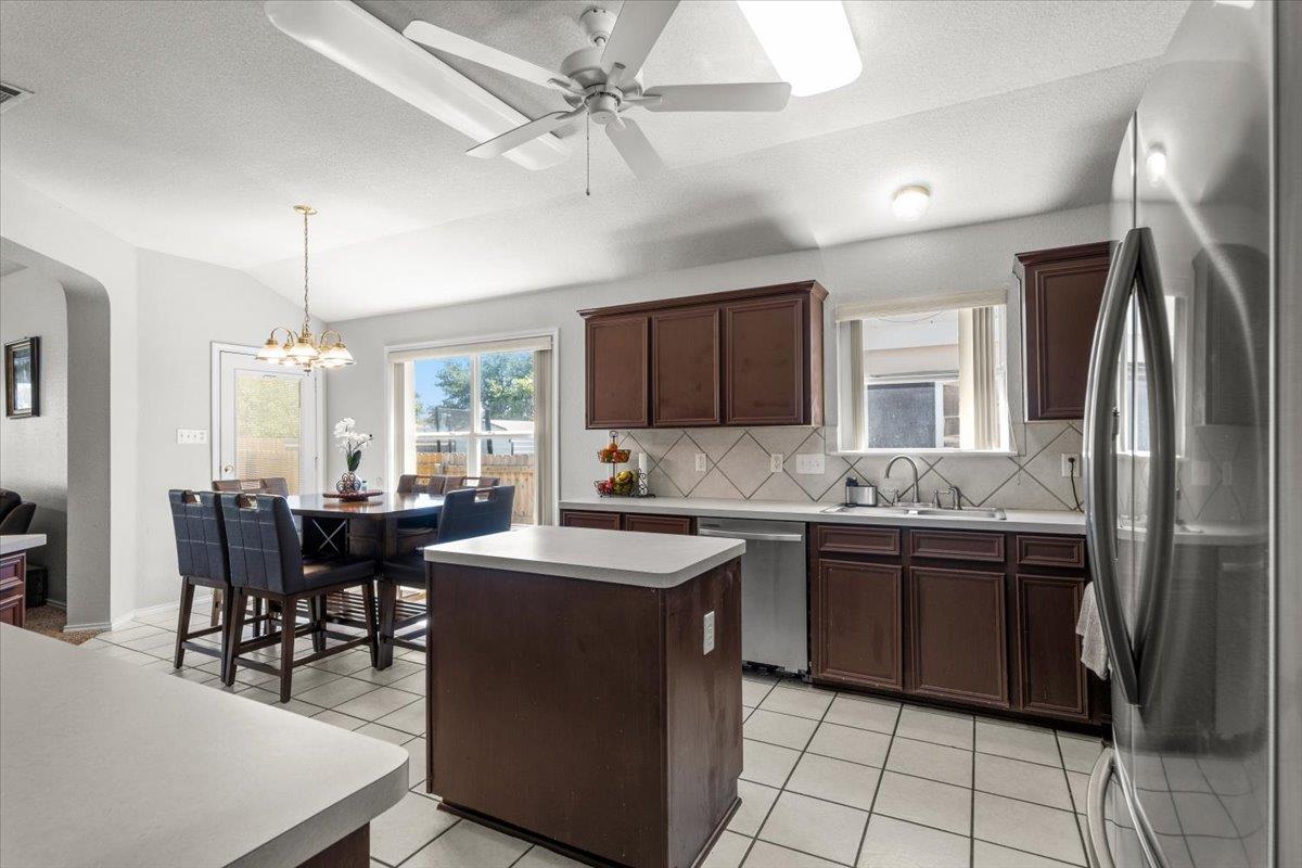 711 White Hawk TRL, Harker Heights, TX 76548 photo 5