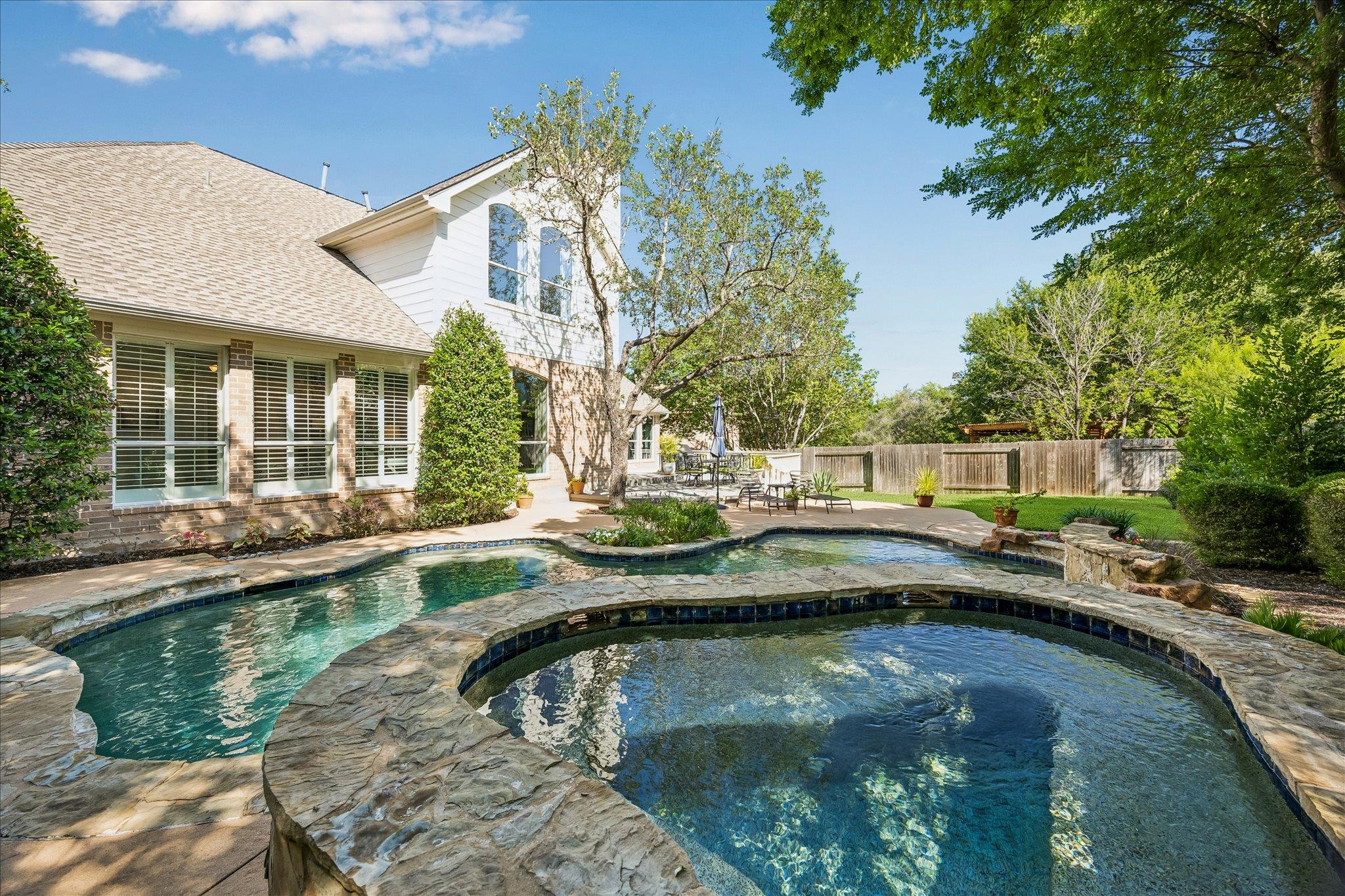 13000 Titus CT, Austin, TX 78732 photo 2