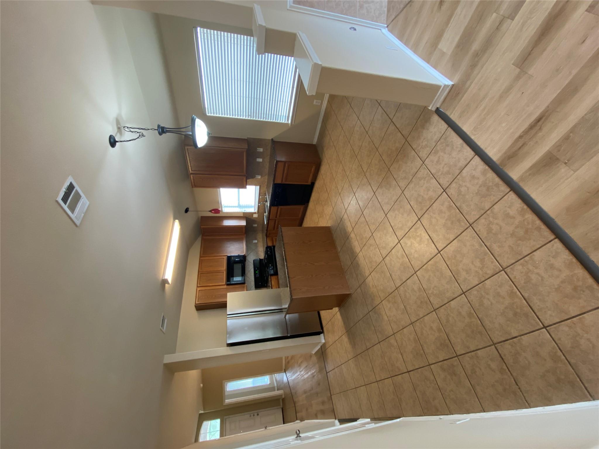 2307 Paradise Ridge DR, Round Rock, TX 78665 photo 4