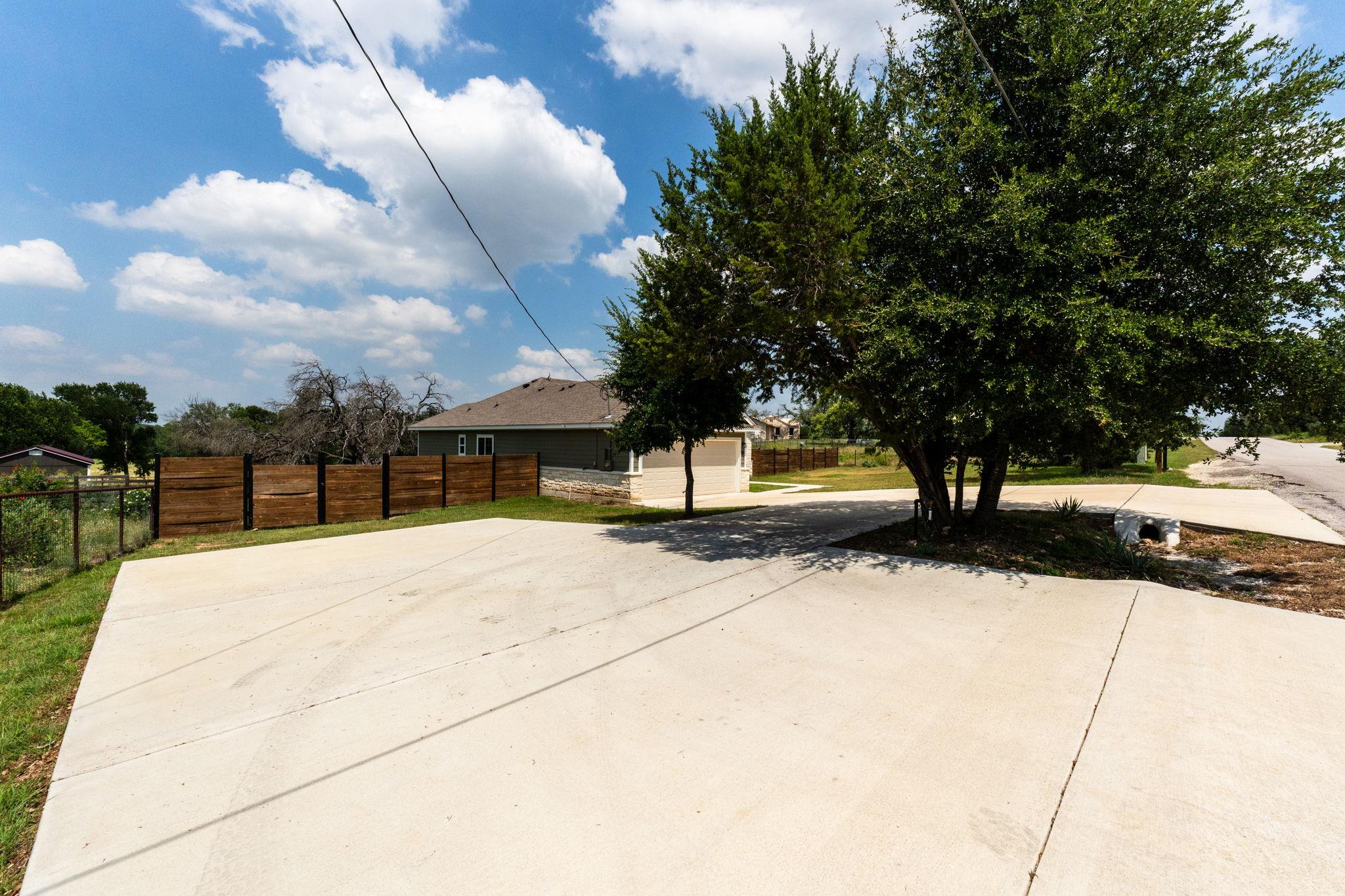 1110 County Road 1045, Lampasas, TX 76550 photo 5