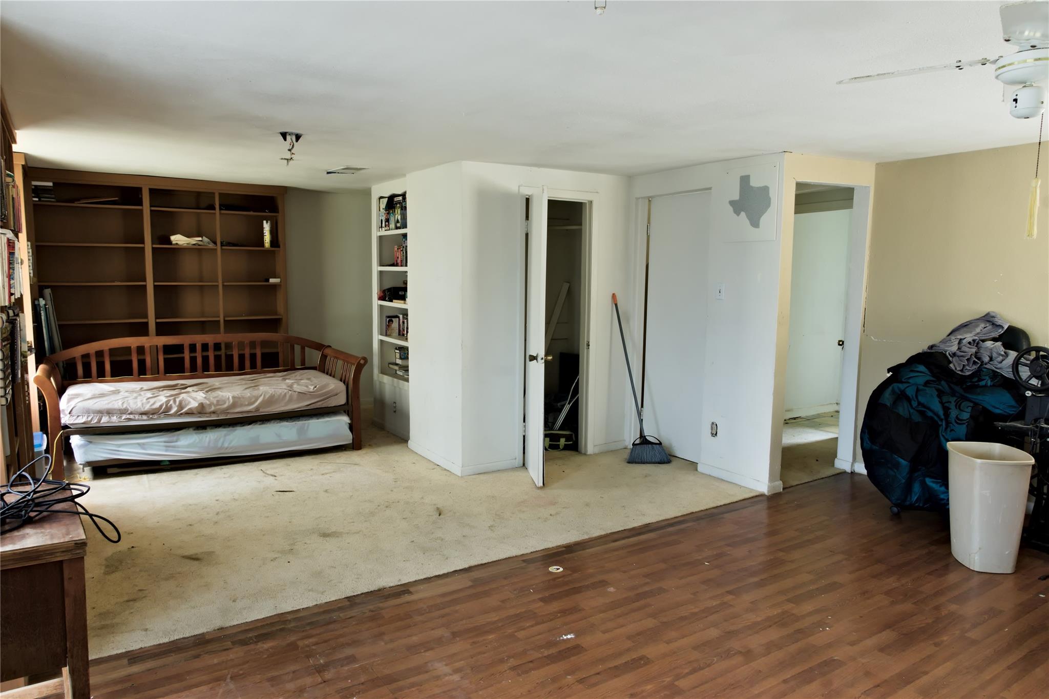 109 Wayside DR, Elgin, TX 78621 photo 2
