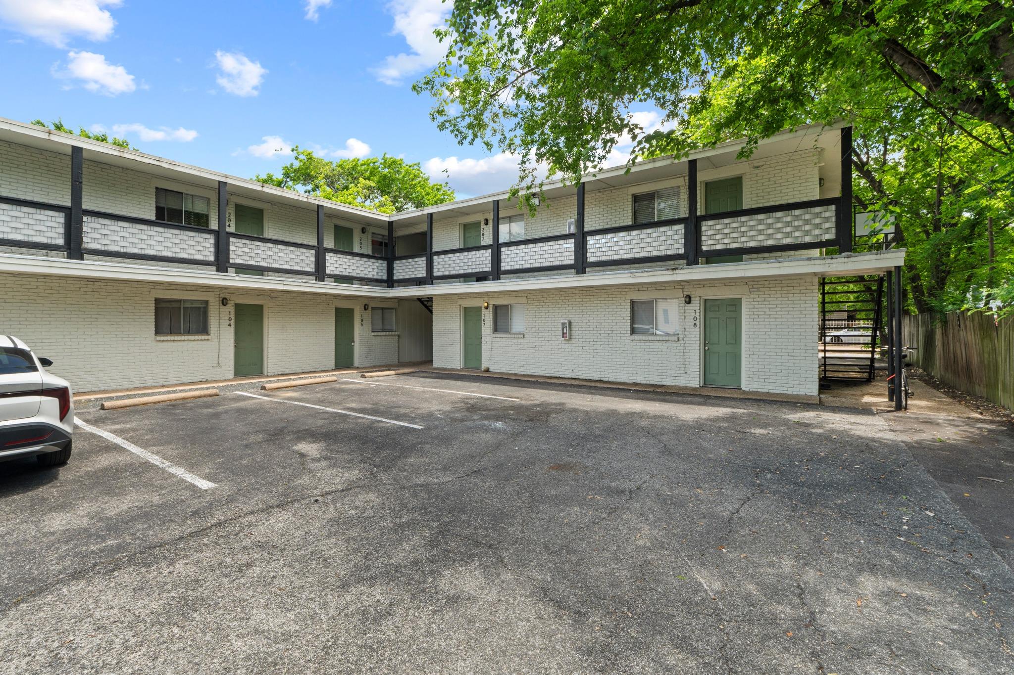 3707 Cedar ST, Austin, TX 78705 photo 4