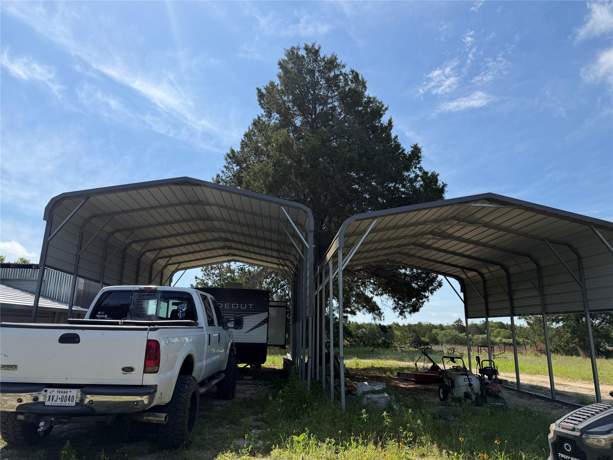 829 Old Highway 20 #A, McDade, TX 78650 photo 4