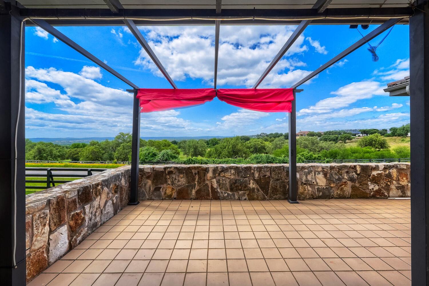 1607 Clubhouse Hill DR, Spicewood, TX 78669 photo 2