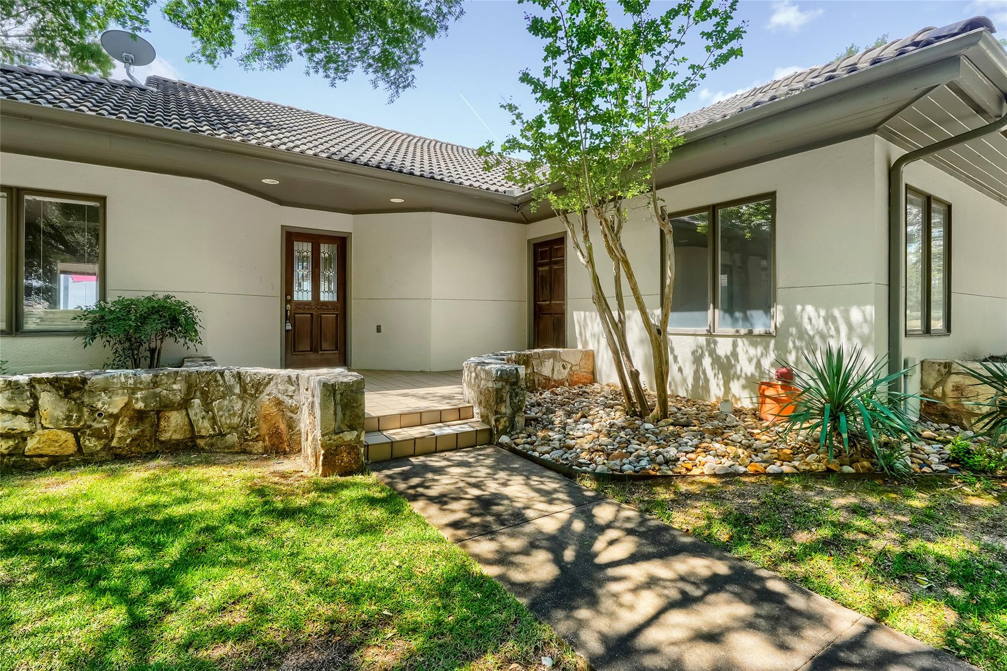 1607 Clubhouse Hill DR, Spicewood, TX 78669 photo 3
