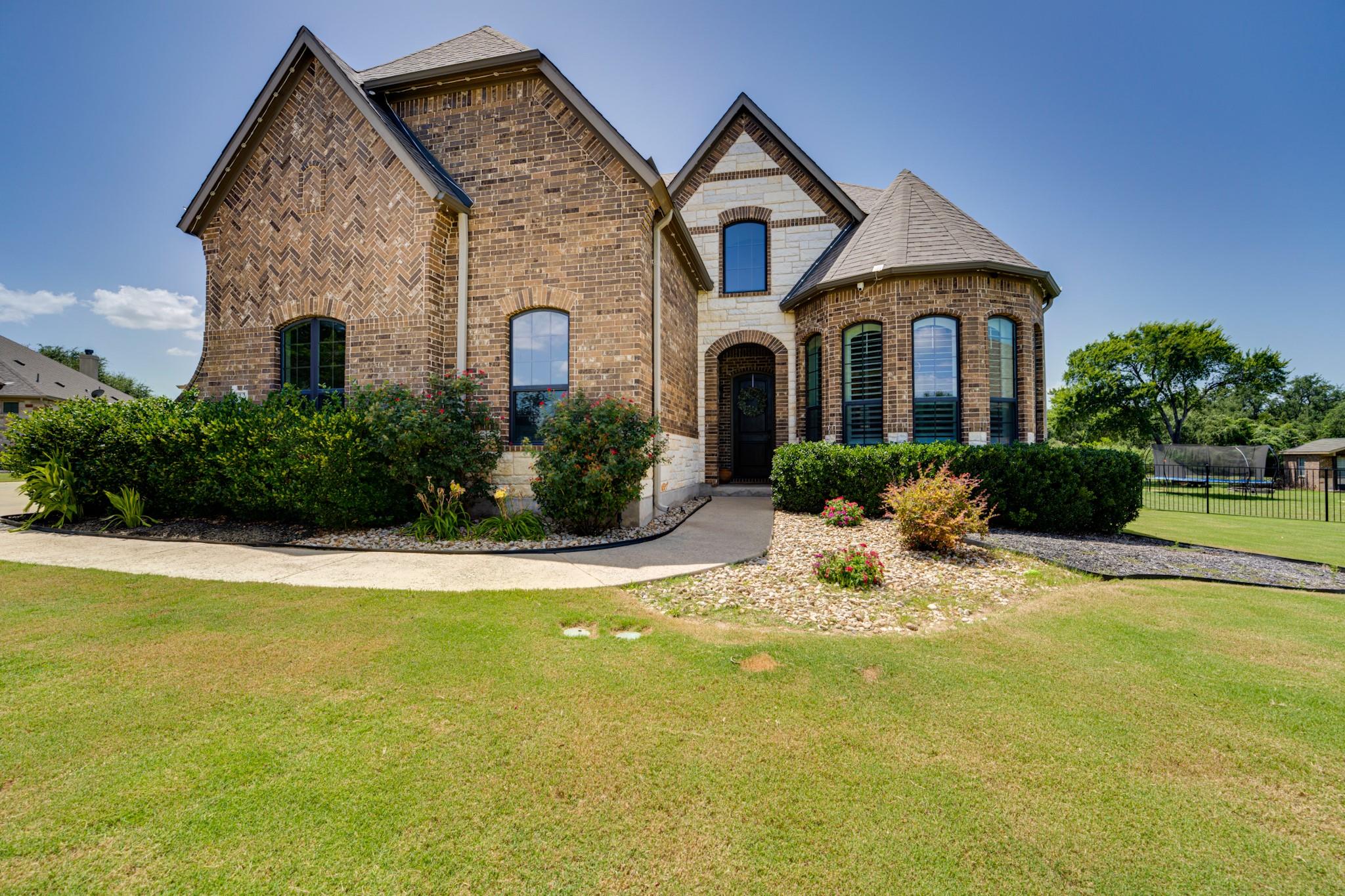 112 Mescalero, Liberty Hill, TX 78642 photo 2