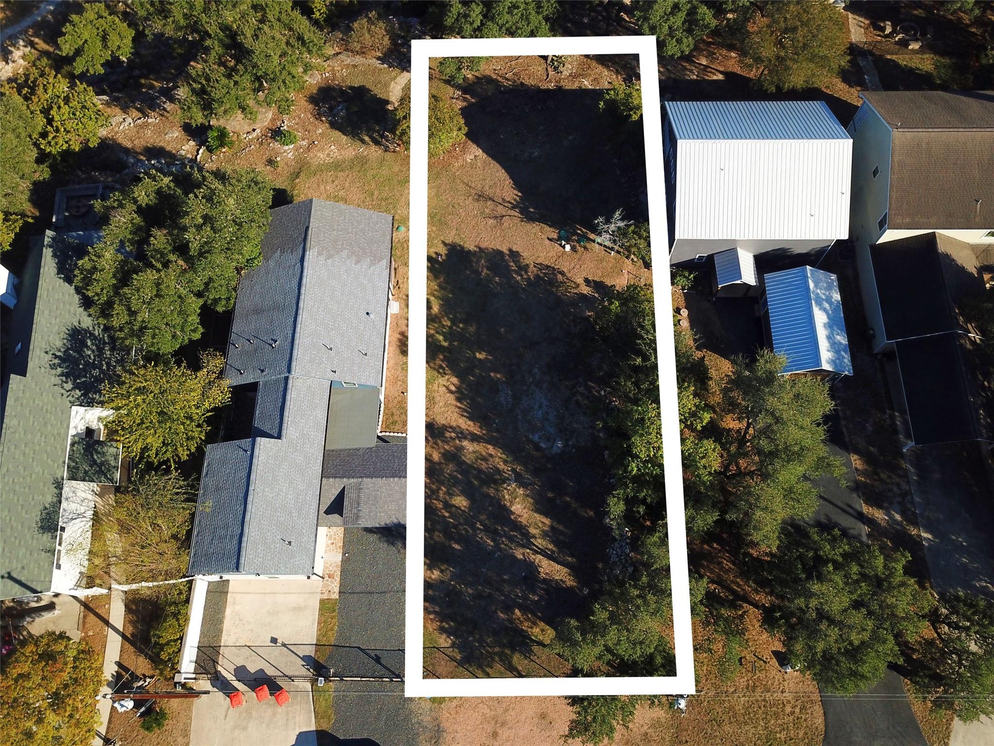 864 Lakebreeze DR, Canyon Lake, TX 78133 photo 2