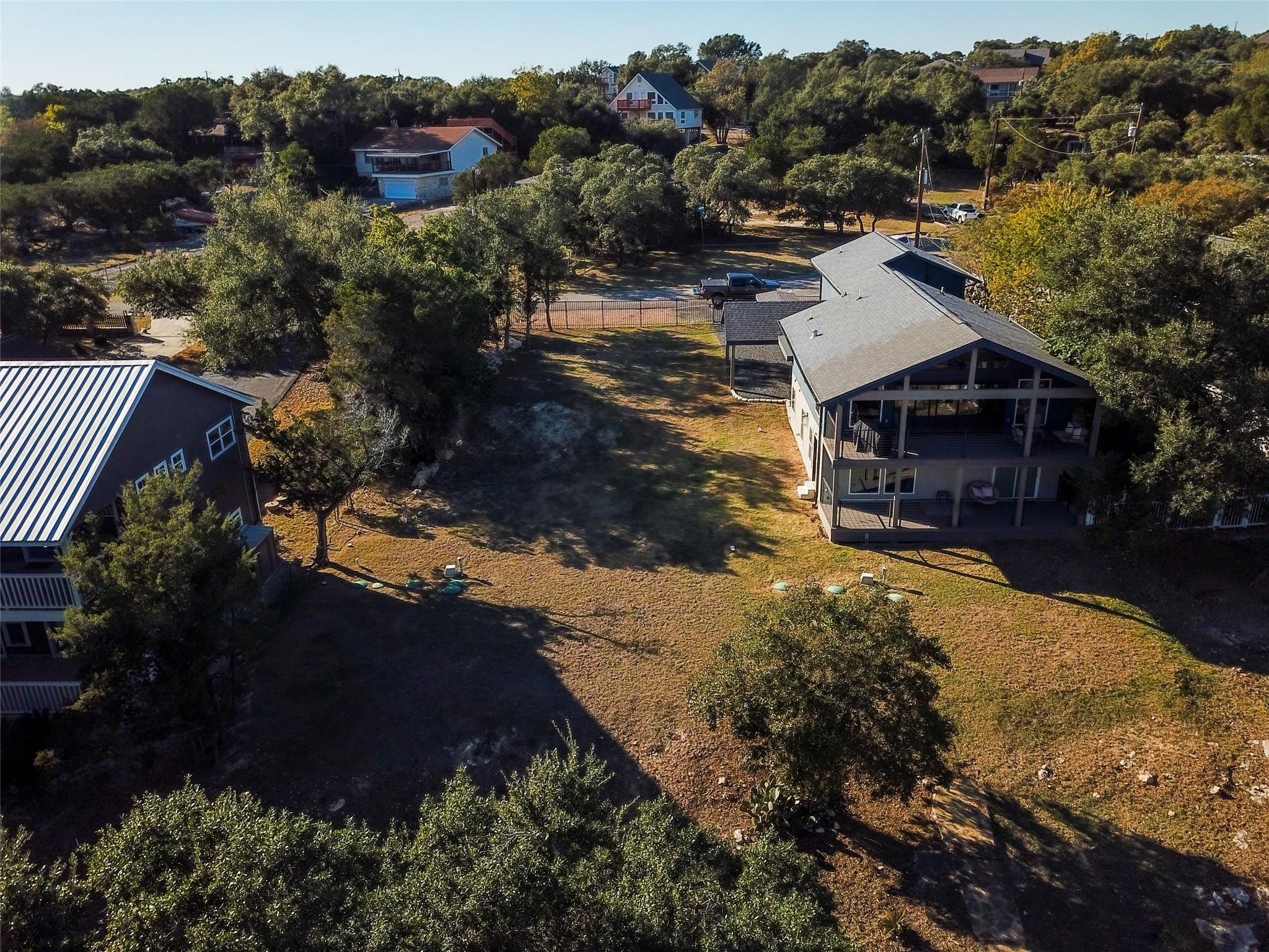 864 Lakebreeze DR, Canyon Lake, TX 78133 photo 3