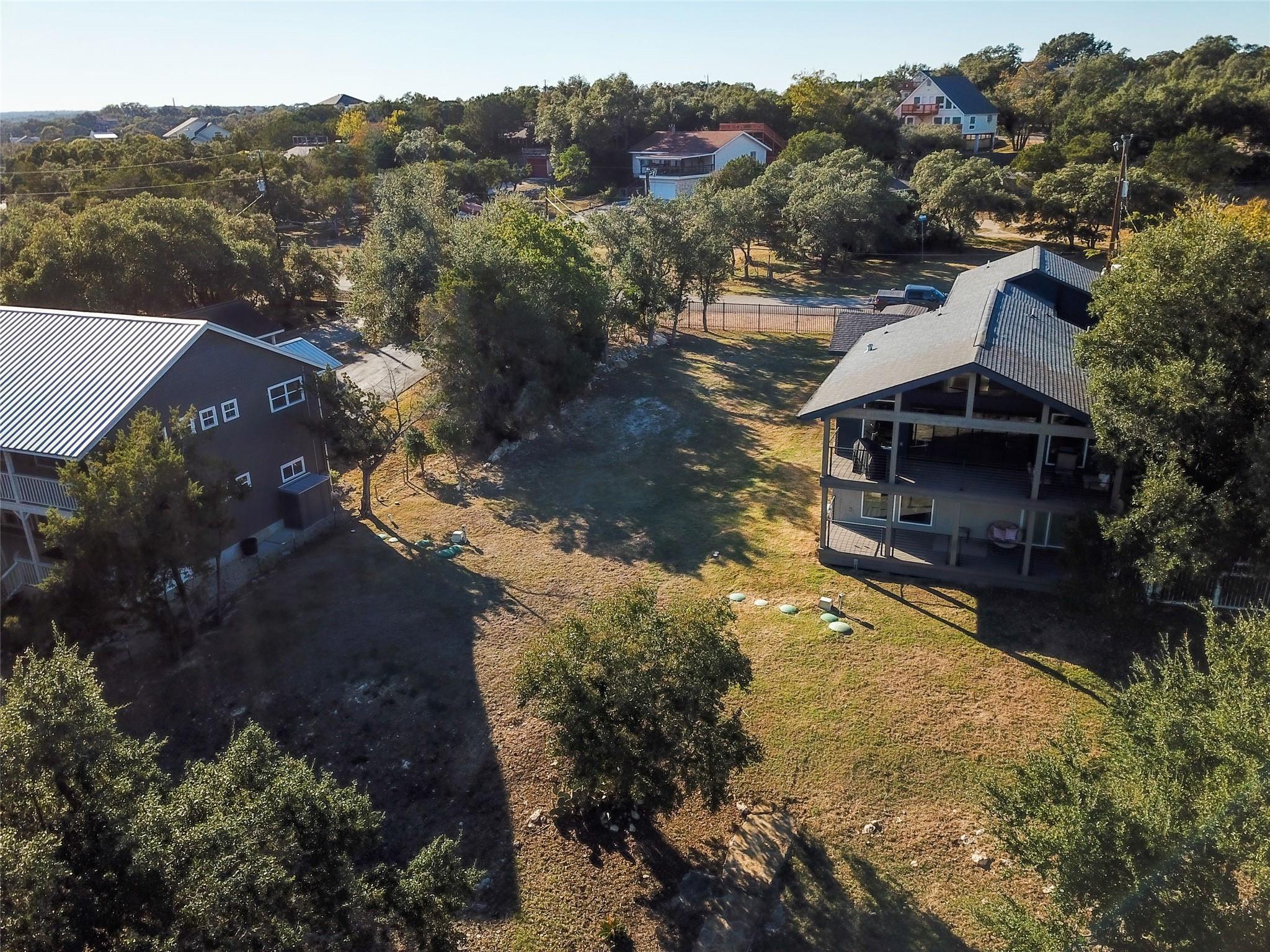 864 Lakebreeze DR, Canyon Lake, TX 78133 photo 4