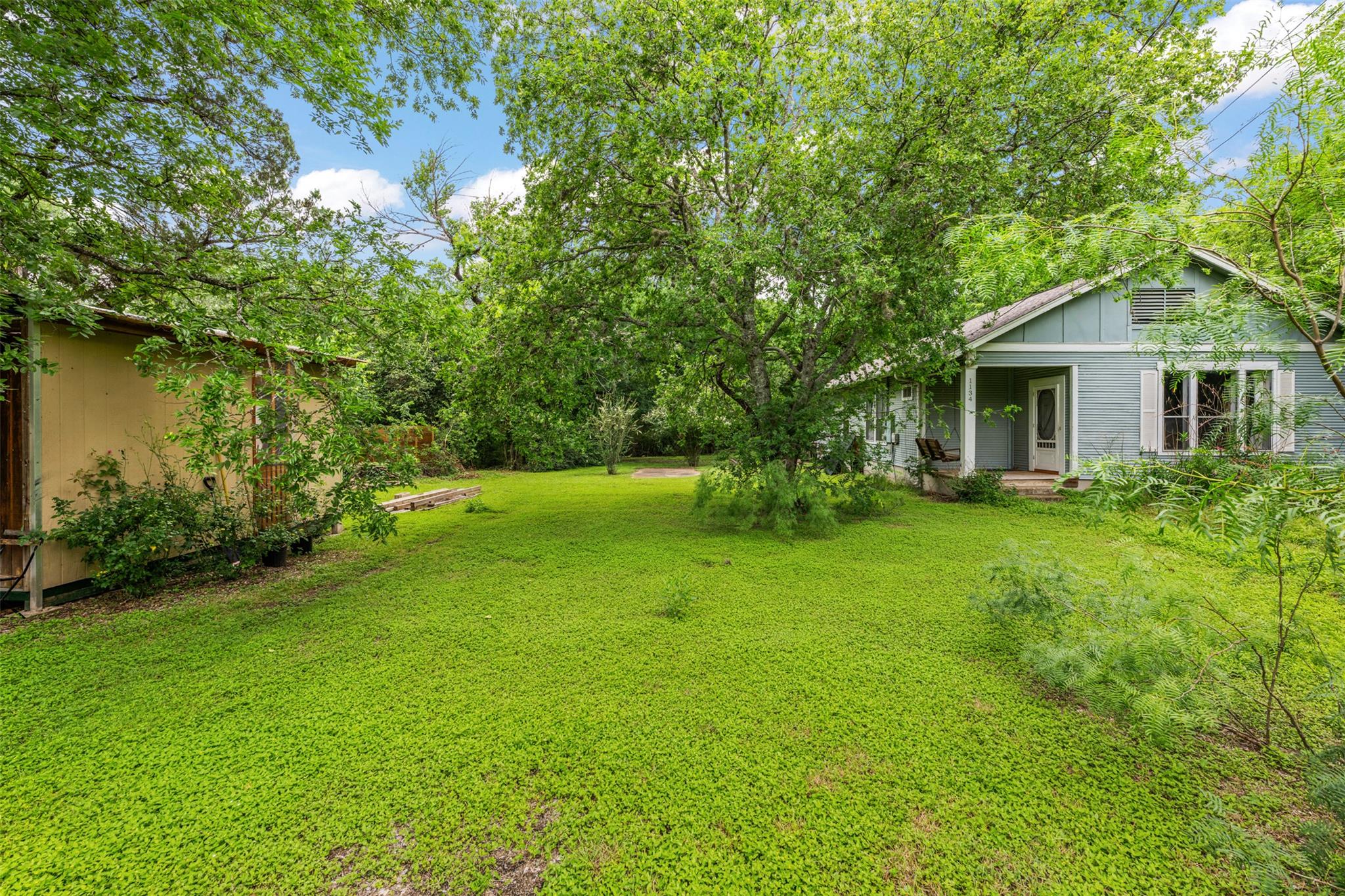 1132 Eleanor ST, Austin, TX 78721 photo 4