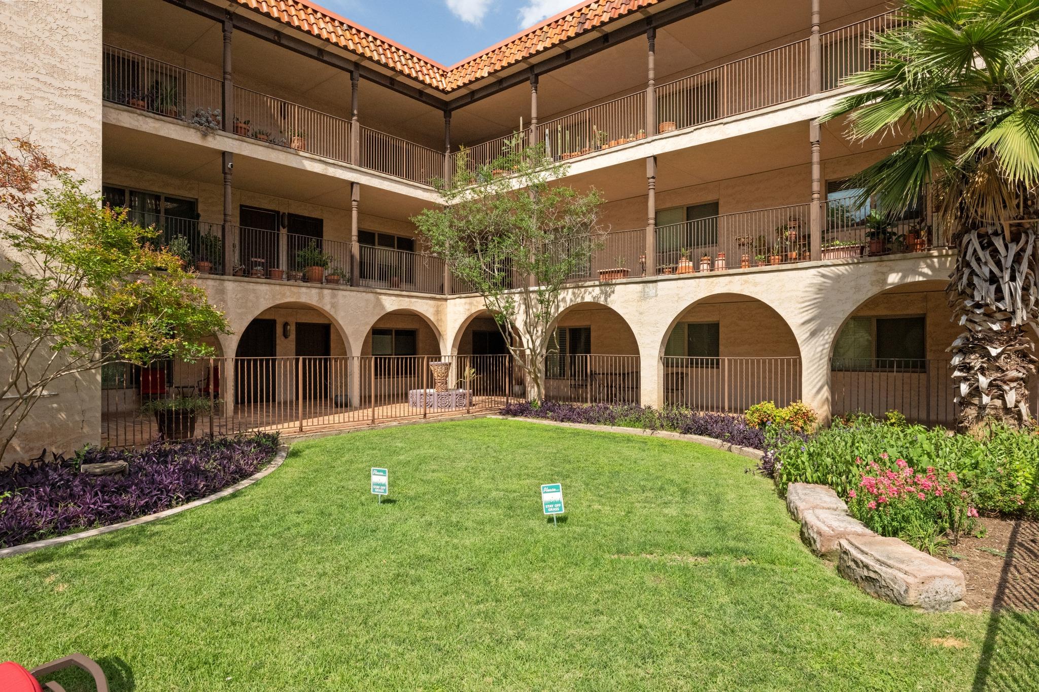 Posada Del Rey Condo Amd