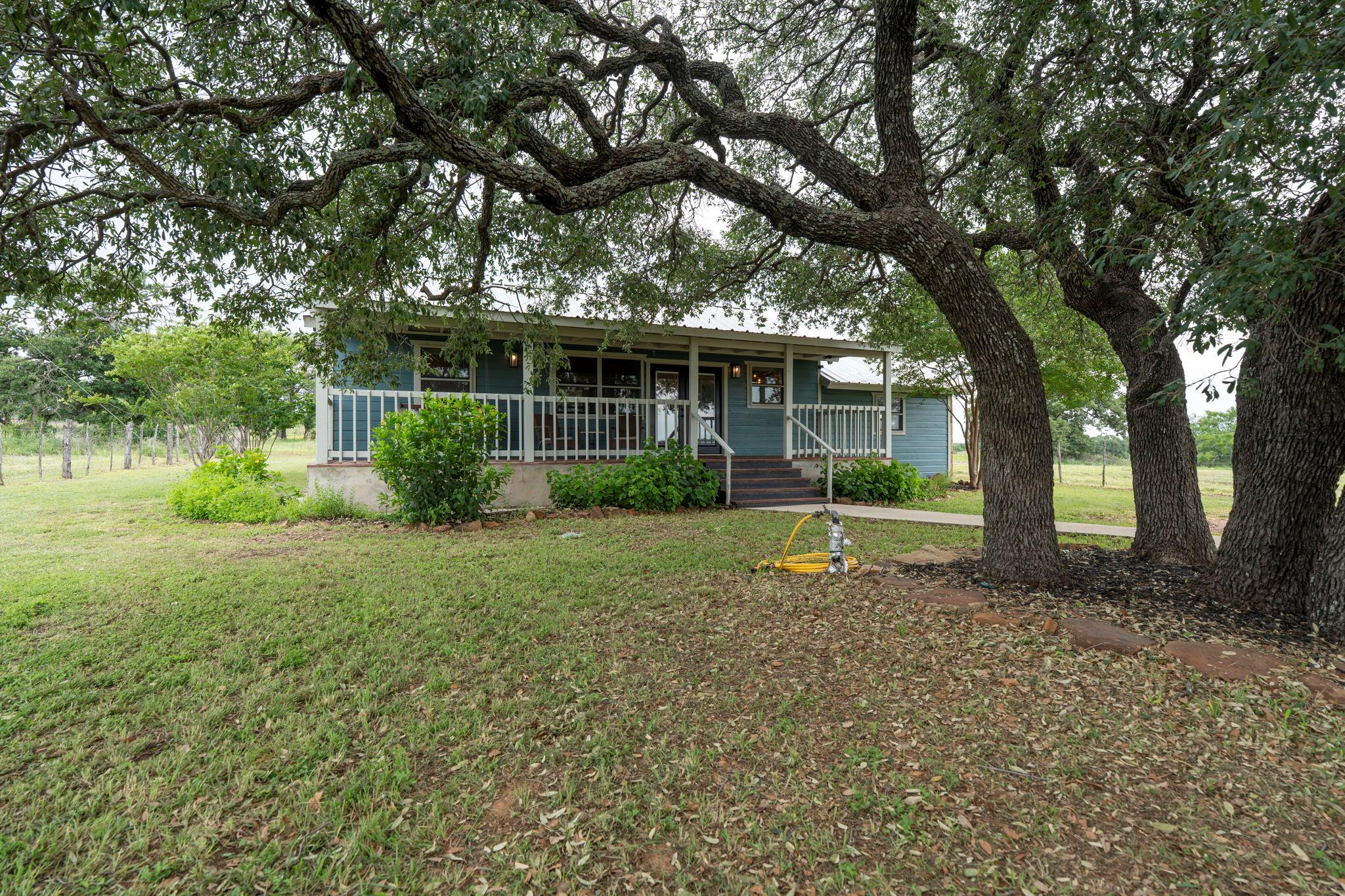 225 Ischar LN, Mason, TX 76856 photo 4