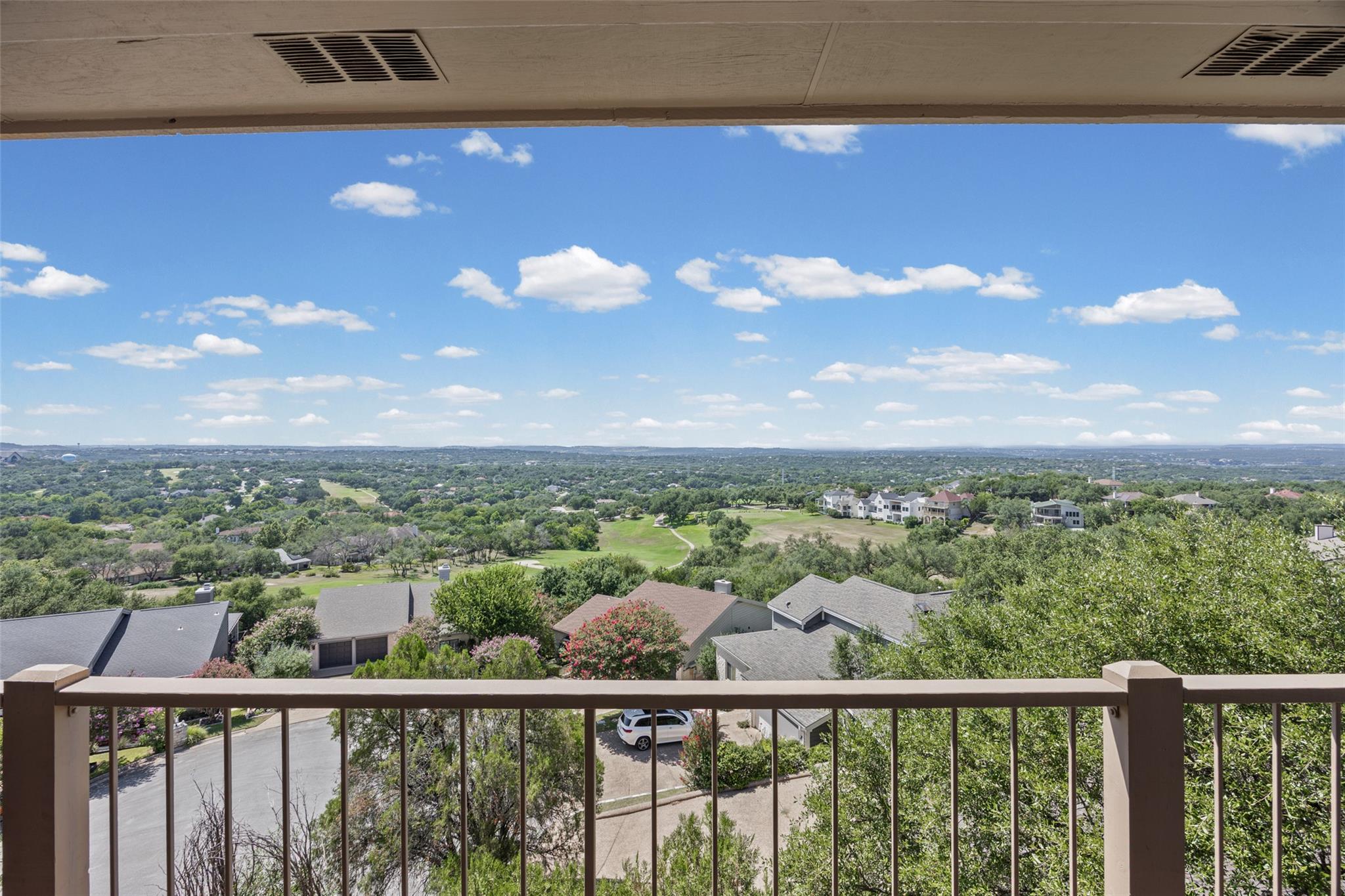 114 Paragon CT, Lakeway, TX 78734 photo 4