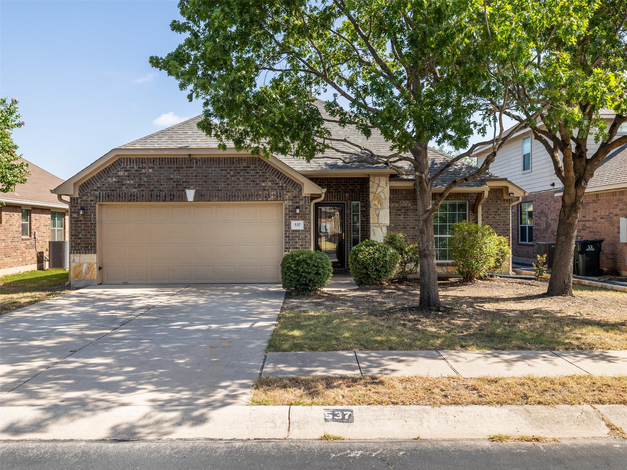 537 Bluehaw DR, Georgetown, TX 78628 photo 2