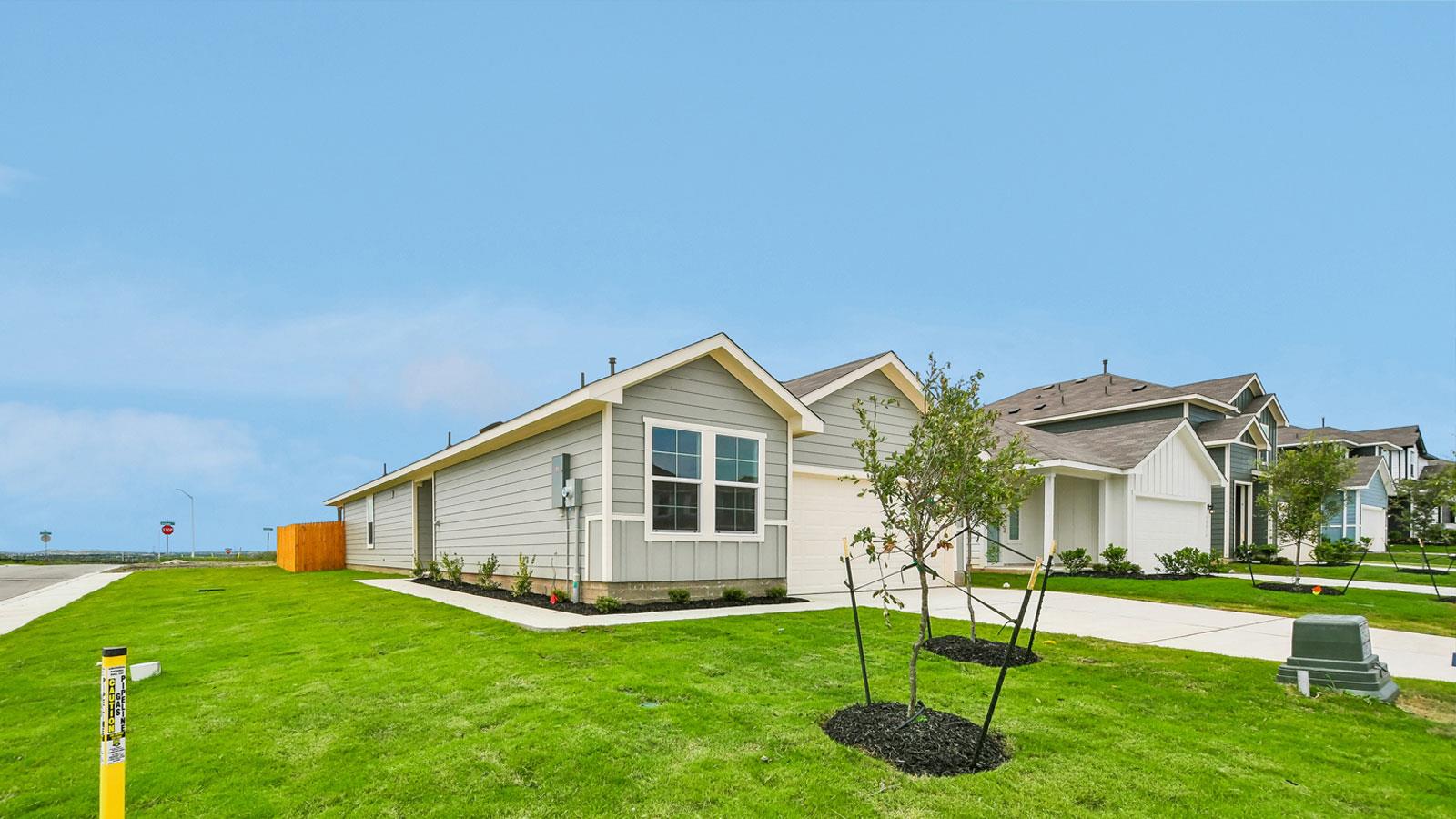 12020 Pike BND, Mustang Ridge, TX 78610 photo 3
