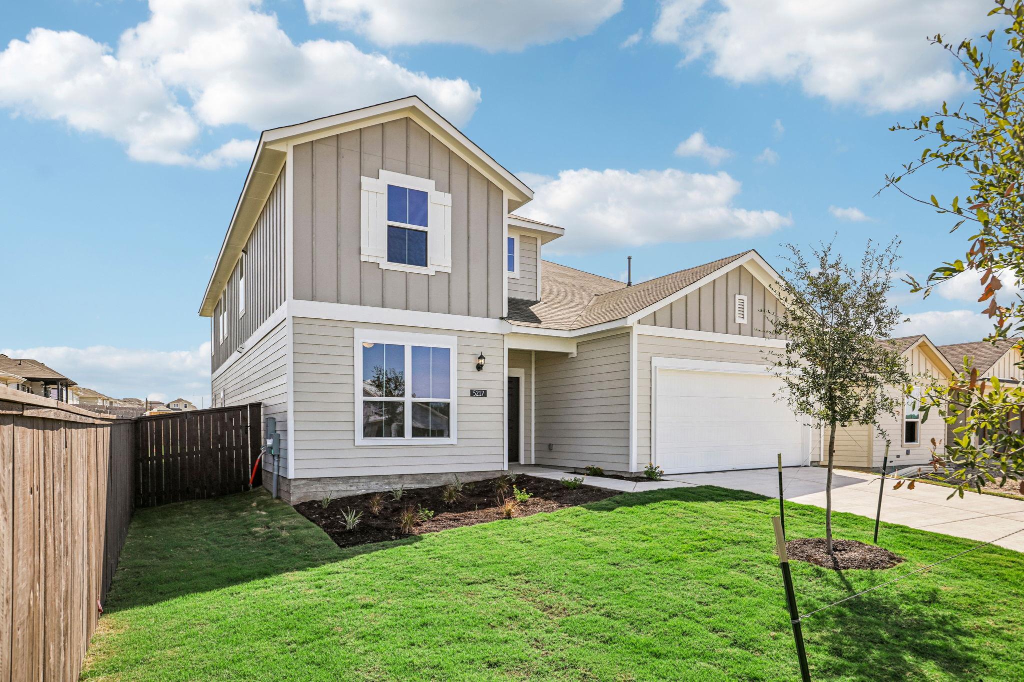 5217 Lomasso DR, Austin, TX 78747 photo 2