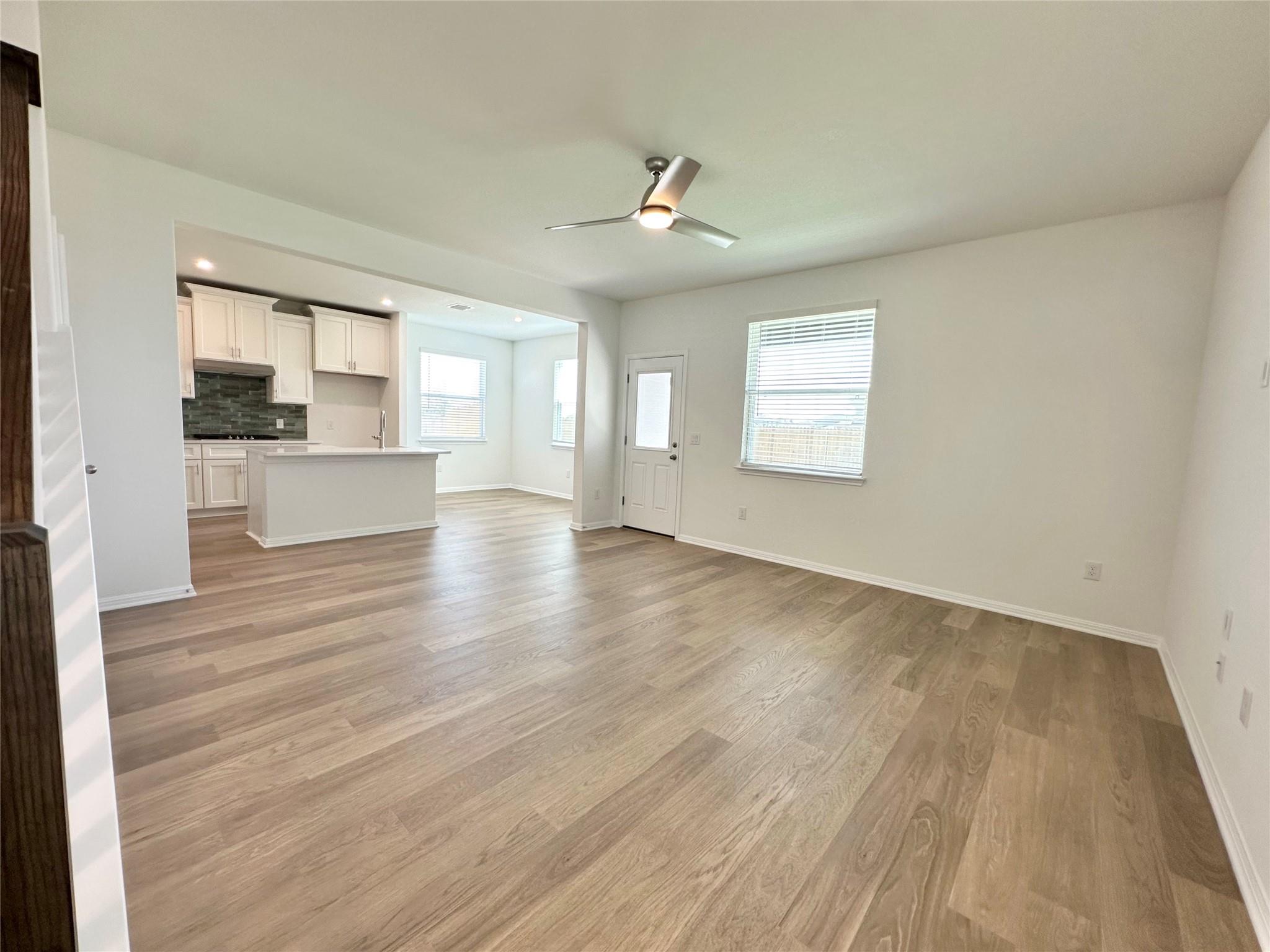 335 Young ST, Buda, TX 78610 photo 2