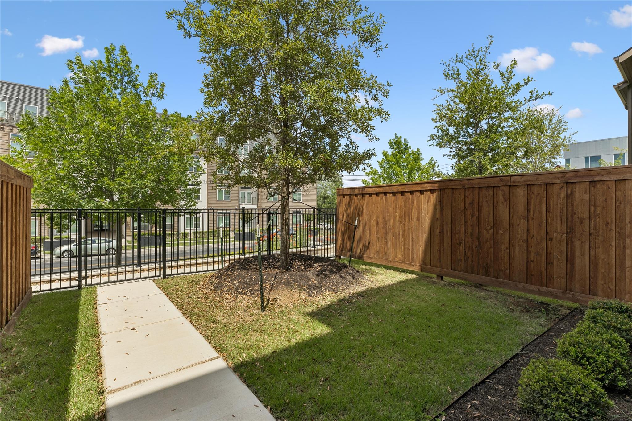 2209 Woodland Ave #203, Austin, TX 78741 photo 3