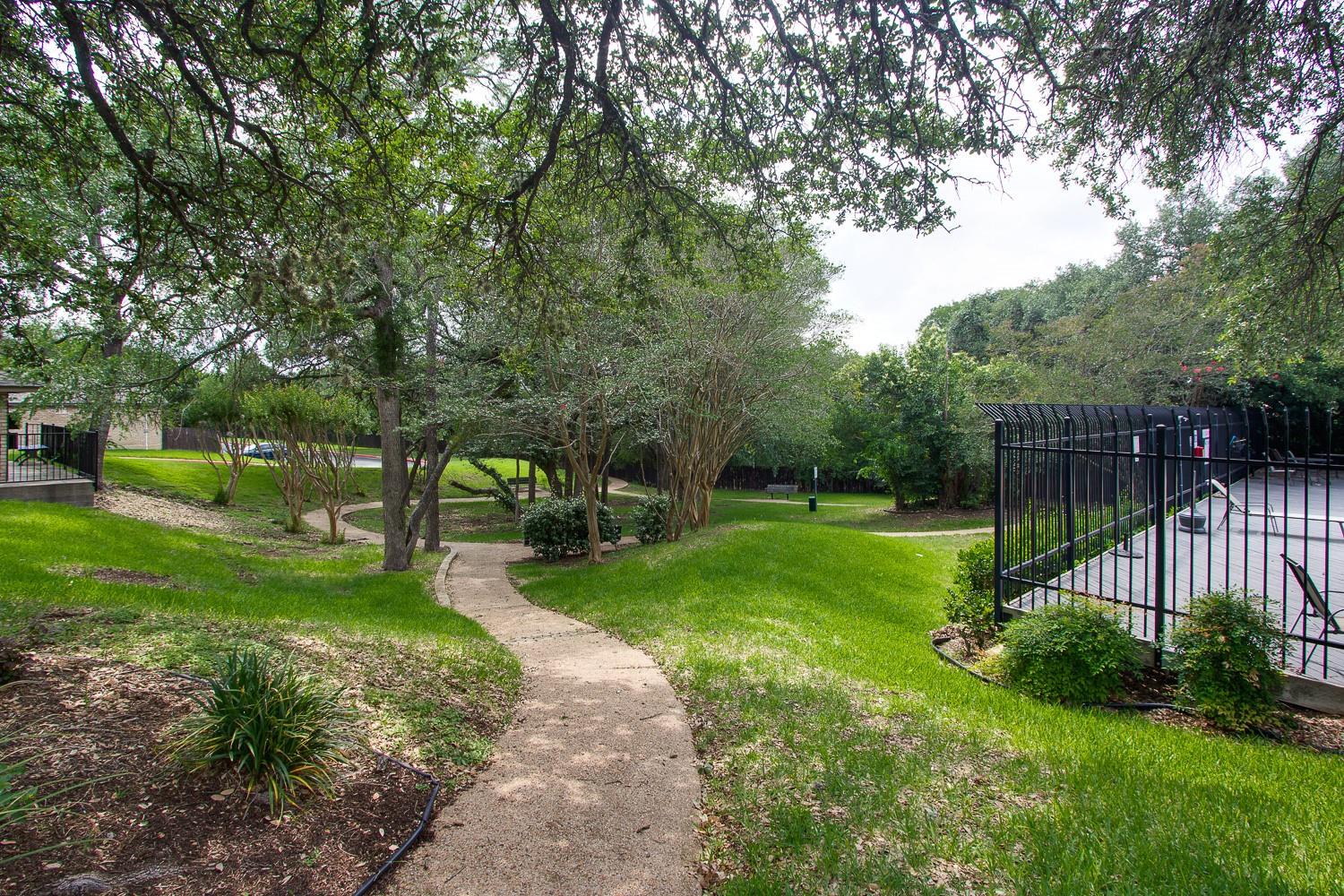 1015 Yager LN #125, Austin, TX 78753 photo 5