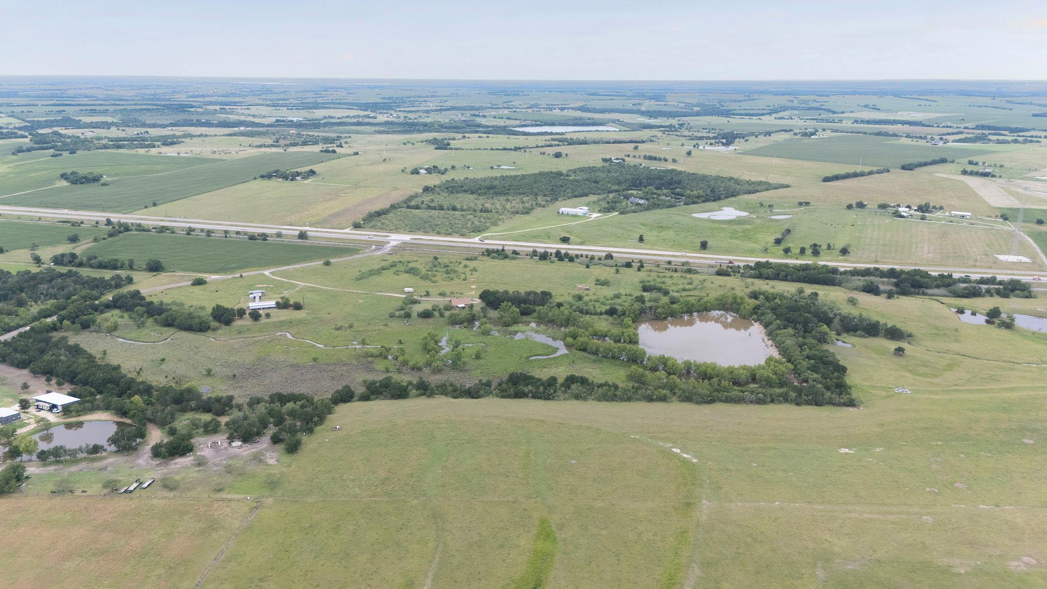 51 County Road 436, Thrall, TX 76578 photo 3