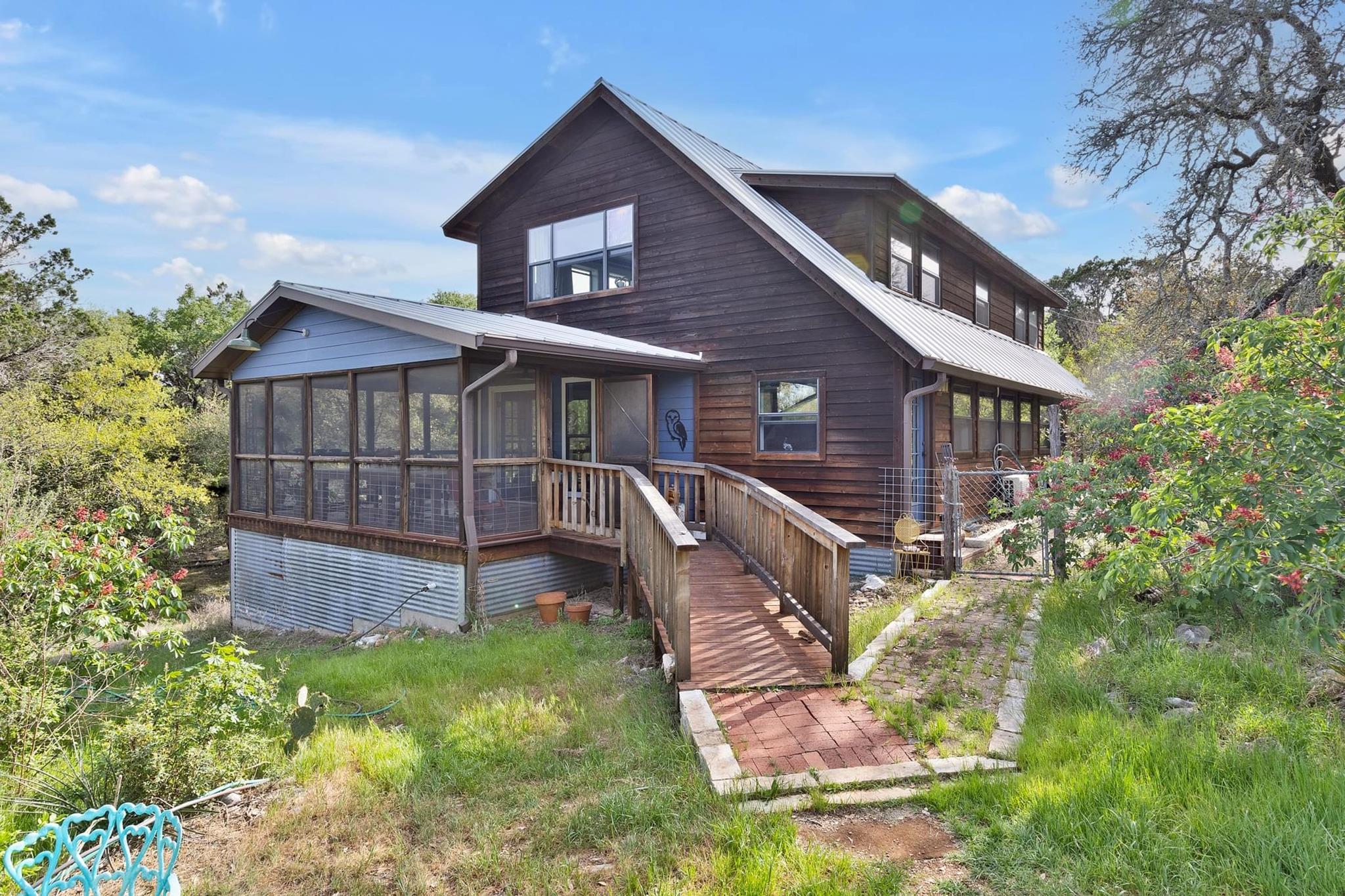 500 Owl Hollow RD, San Marcos, TX 78666 photo 2