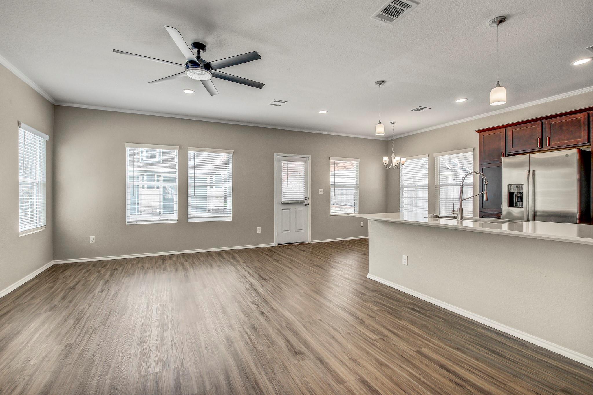 1449 Weatherford LN, Leander, TX 78641 photo 5