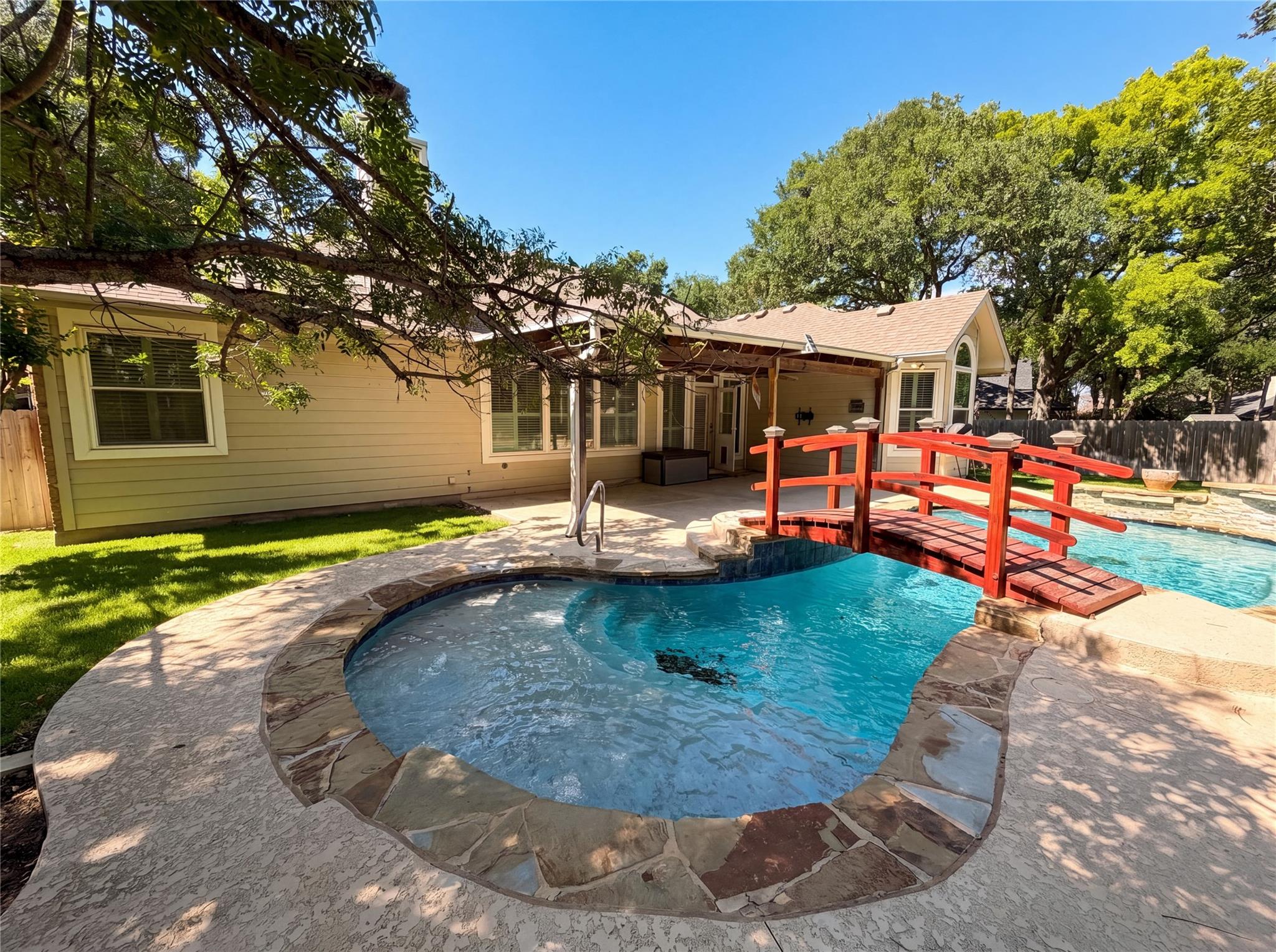 117 Brentwood DR, Georgetown, TX 78628 photo 5