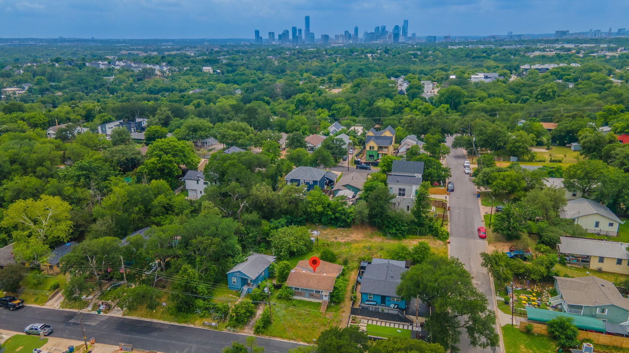 1410 Luna ST, Austin, TX 78721 photo 4