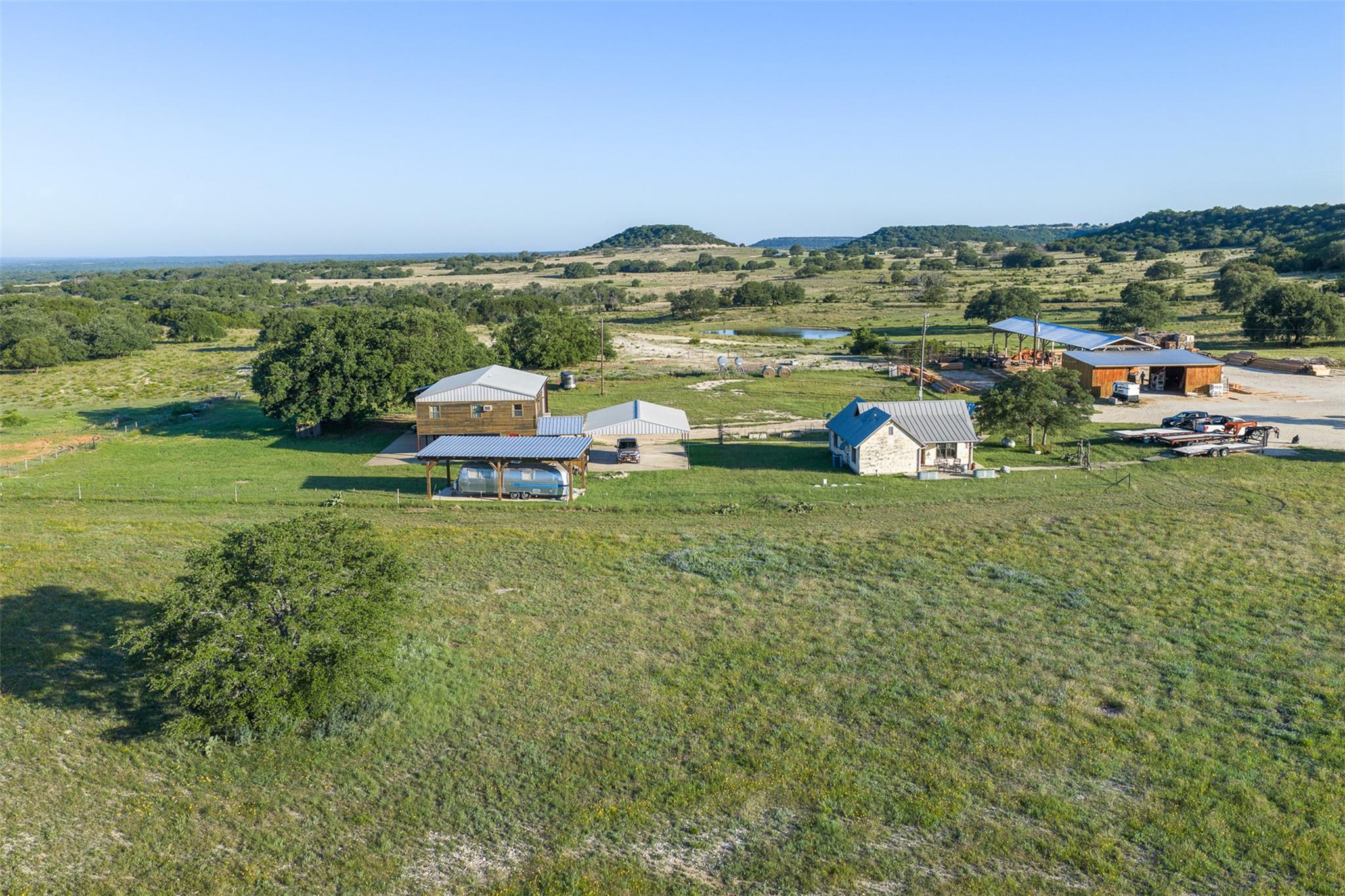 1081 County Road 1320, Lampasas, TX 76550 photo 4