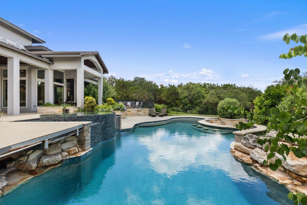 277 Paintbrush PATH, New Braunfels, TX 78132 photo 5