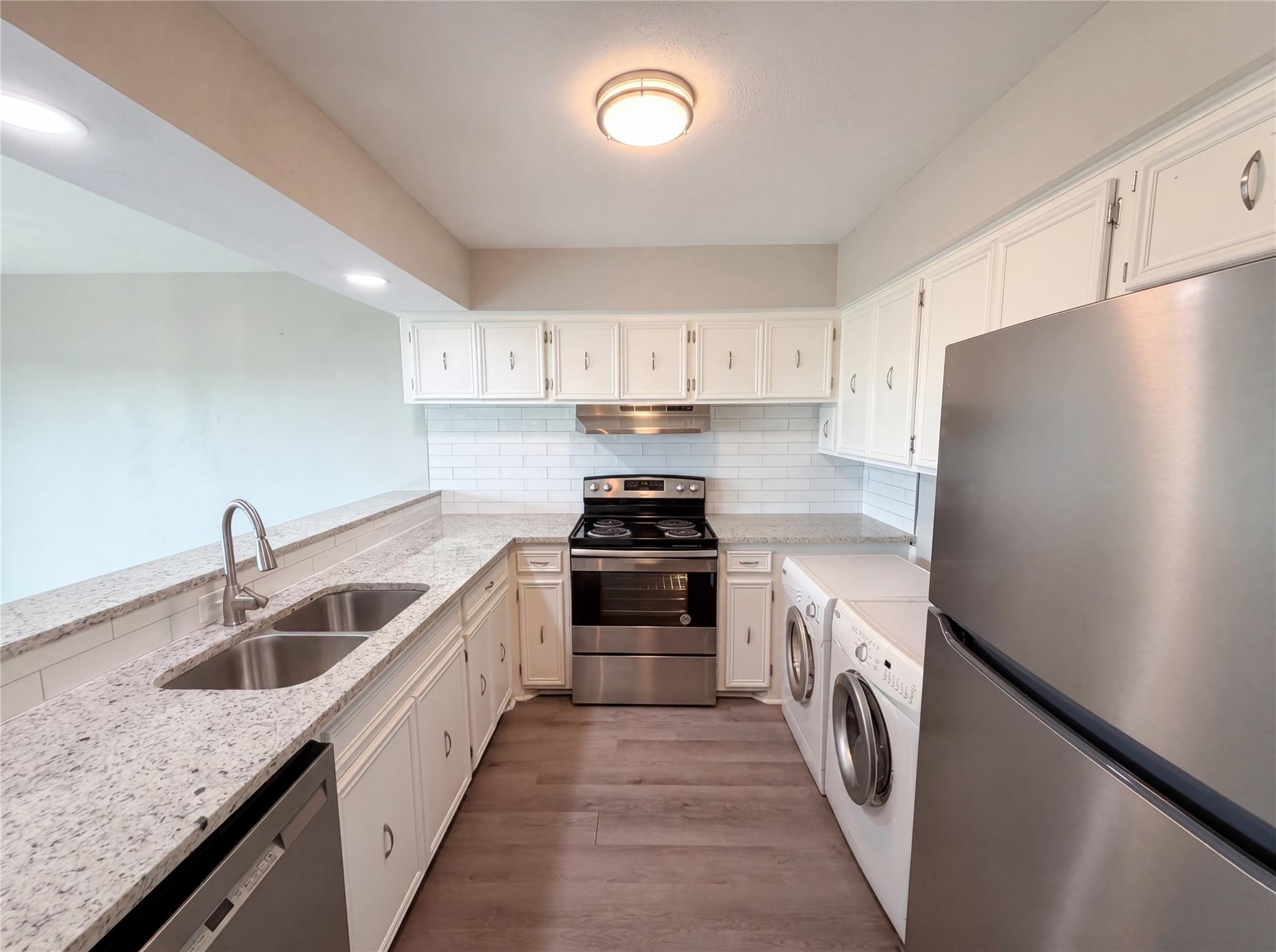 3216 Poe CV #5C, Lago Vista, TX 78645 photo 2