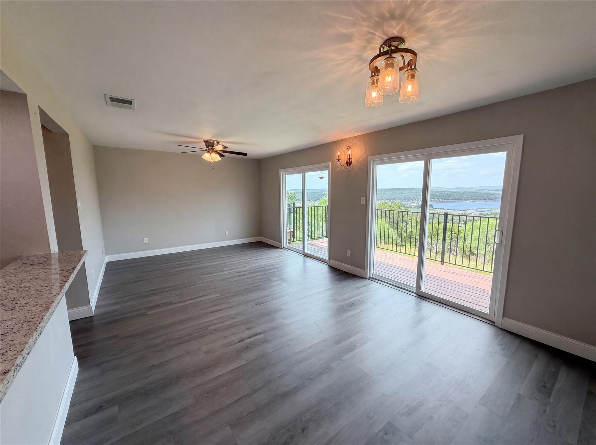 3216 Poe CV #5C, Lago Vista, TX 78645 photo 3