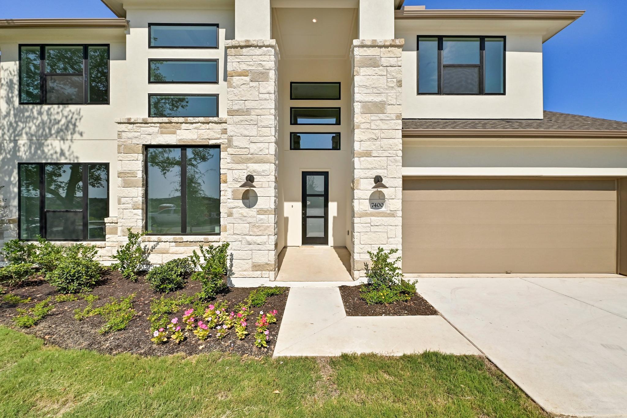 7400 Desert Needle DR, Lago Vista, TX 78645 photo 2