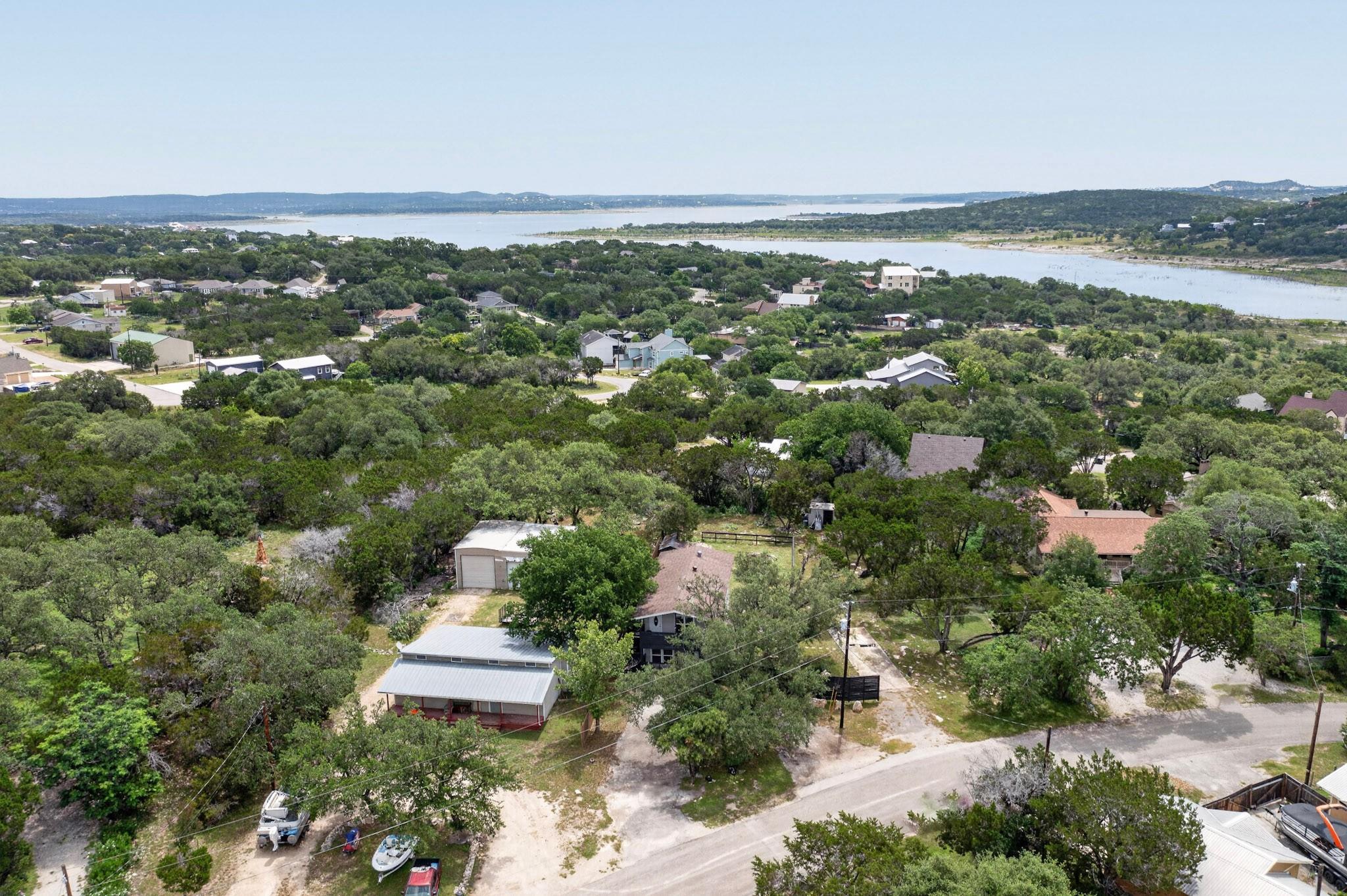 1070 Timberlane DR, Canyon Lake, TX 78133 photo 4
