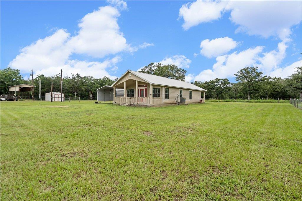 608 Whistleville RD, Flatonia, TX 78941 photo 2