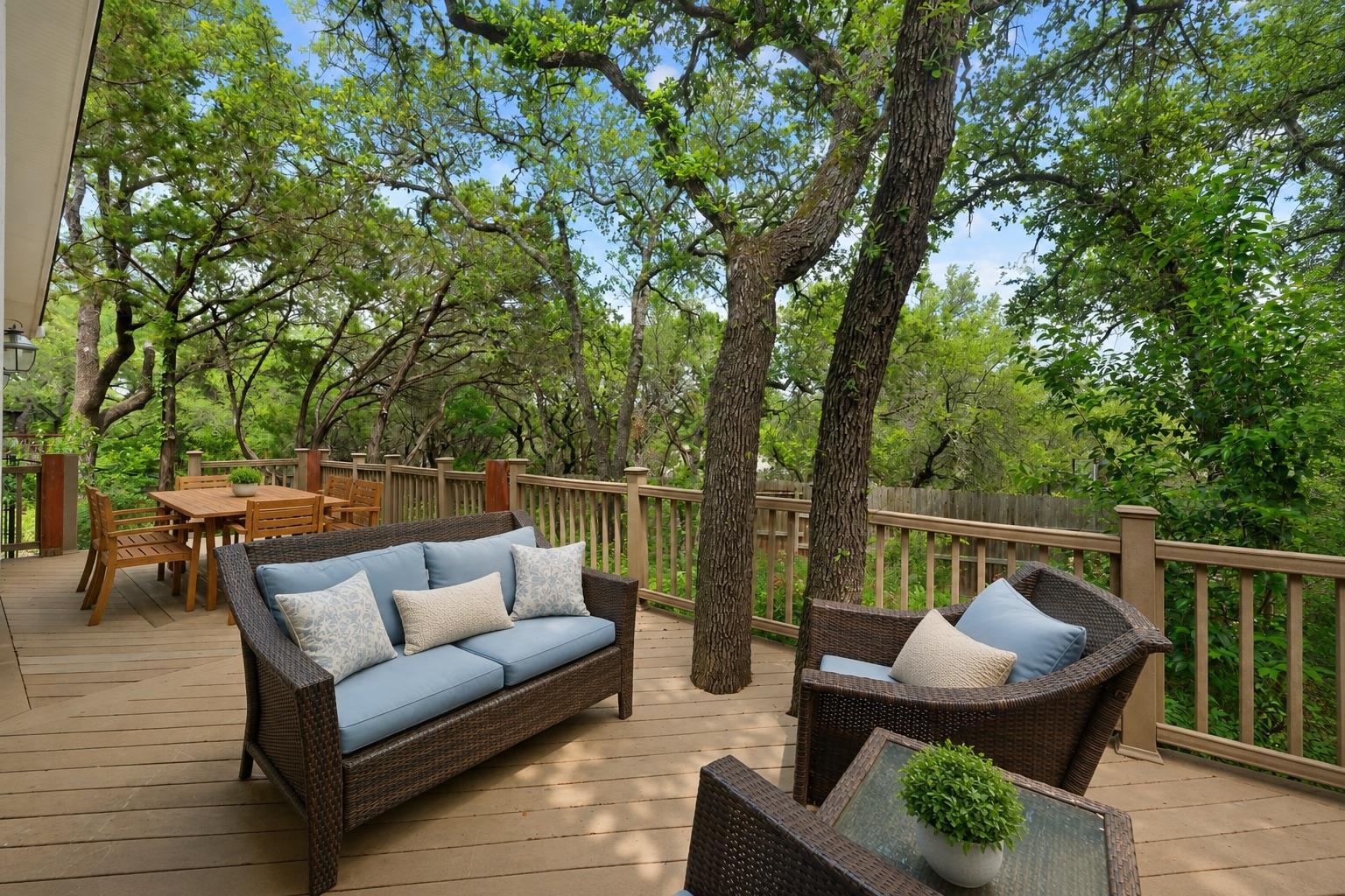 1211 Falcon Ledge DR, Austin, TX 78746 photo 3