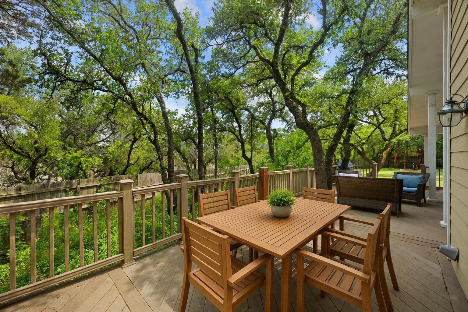 1211 Falcon Ledge DR, Austin, TX 78746 photo 4