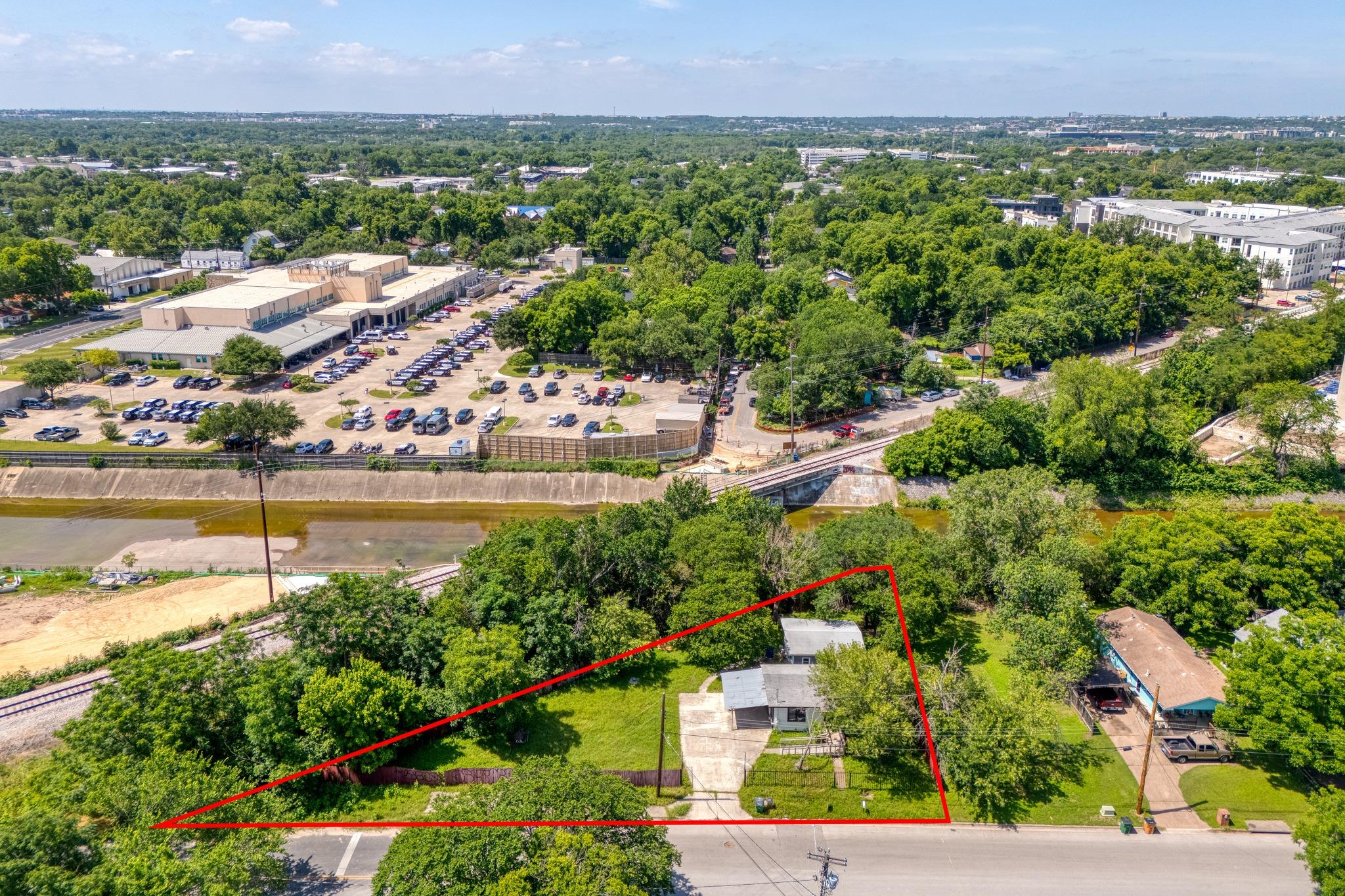 3509 Lyons RD, Austin, TX 78702 photo 3