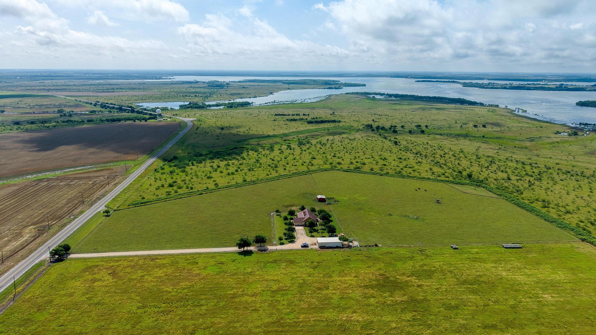 19000 Fm 971, Granger, TX 76530 photo 3