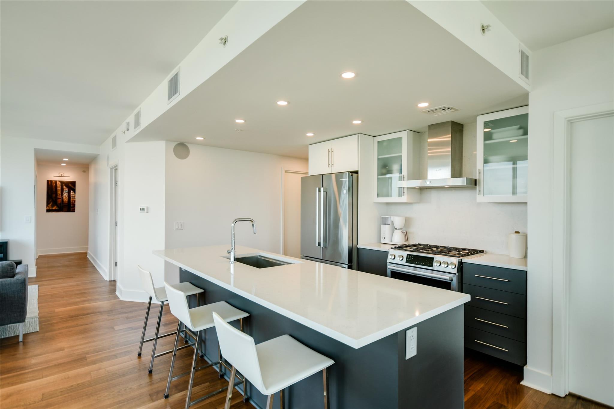 300 Bowie ST #1403, Austin, TX 78703 photo 4