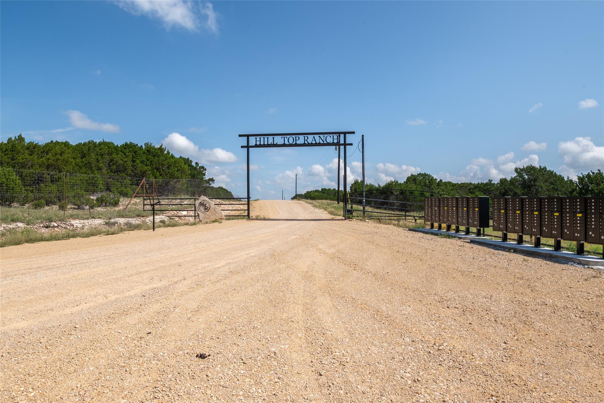 140 Longview LN, San Saba, TX 76877 photo 5