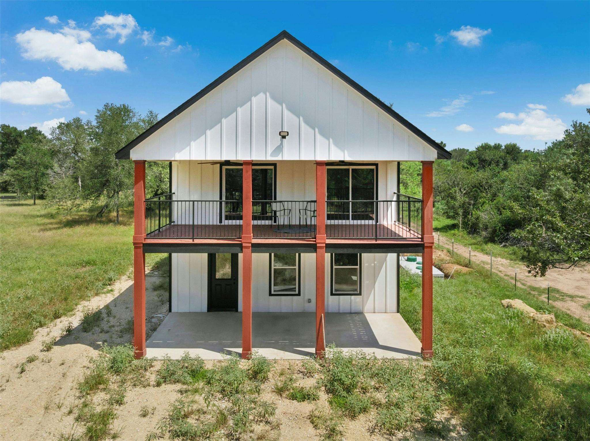 3705 Callihan RD, Luling, TX 78648 photo 4