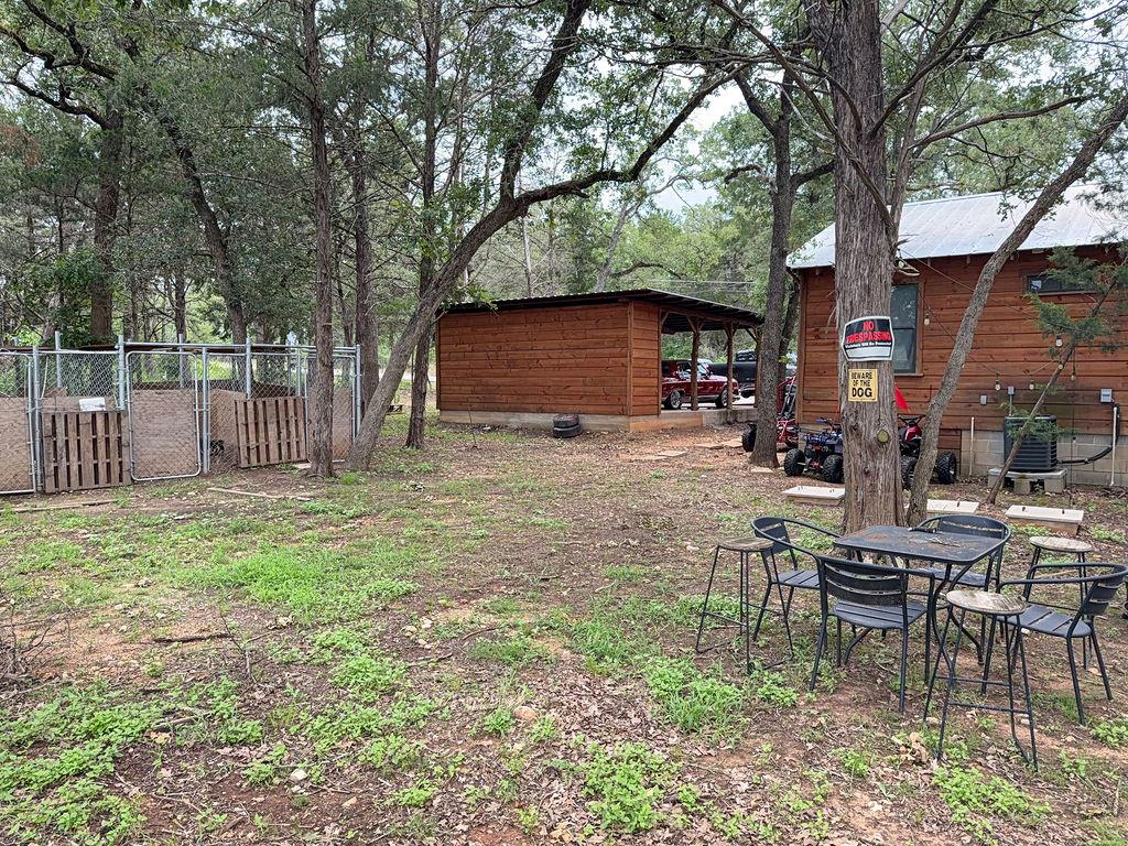200 Arrowhead DR, Smithville, TX 78957 photo 5