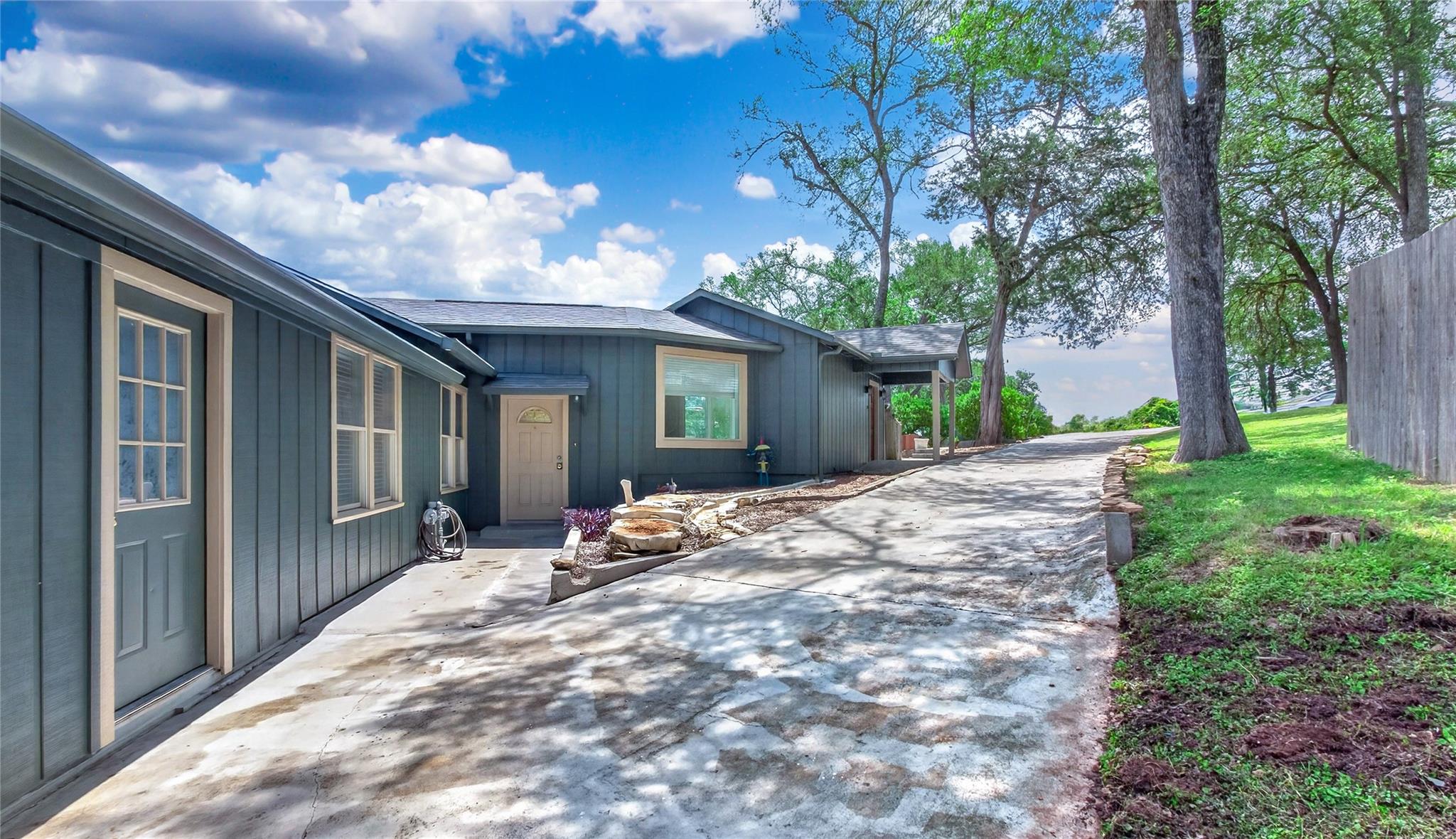 210 Harvard ST, San Marcos, TX 78666 photo 4