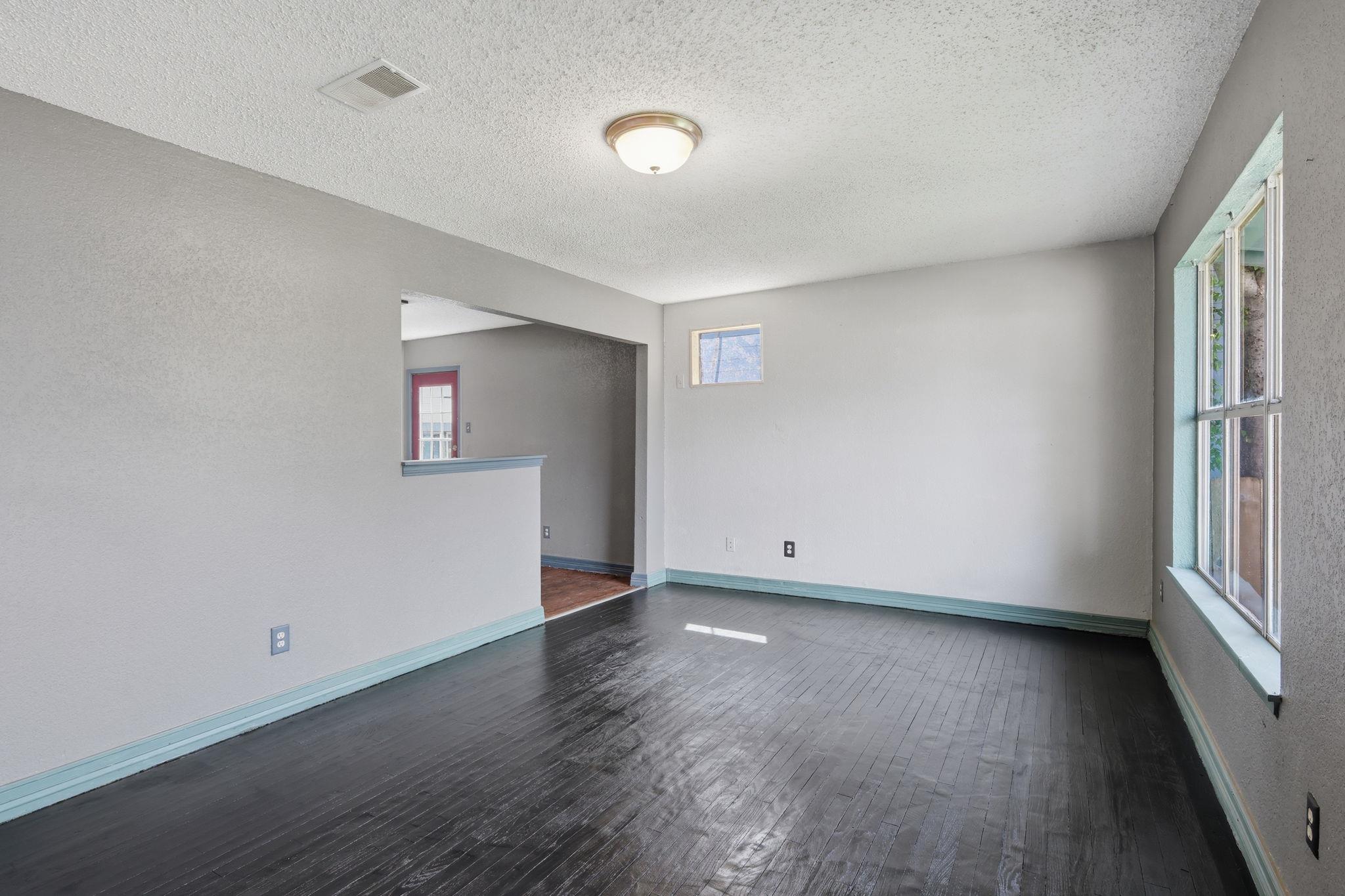 312 Blackson Ave, Austin, TX 78752 photo 3