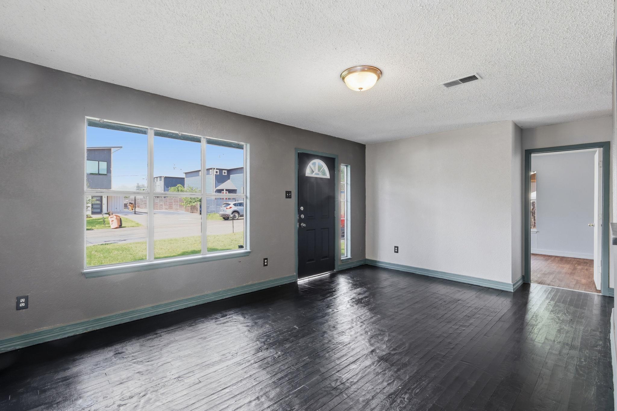 312 Blackson Ave, Austin, TX 78752 photo 5